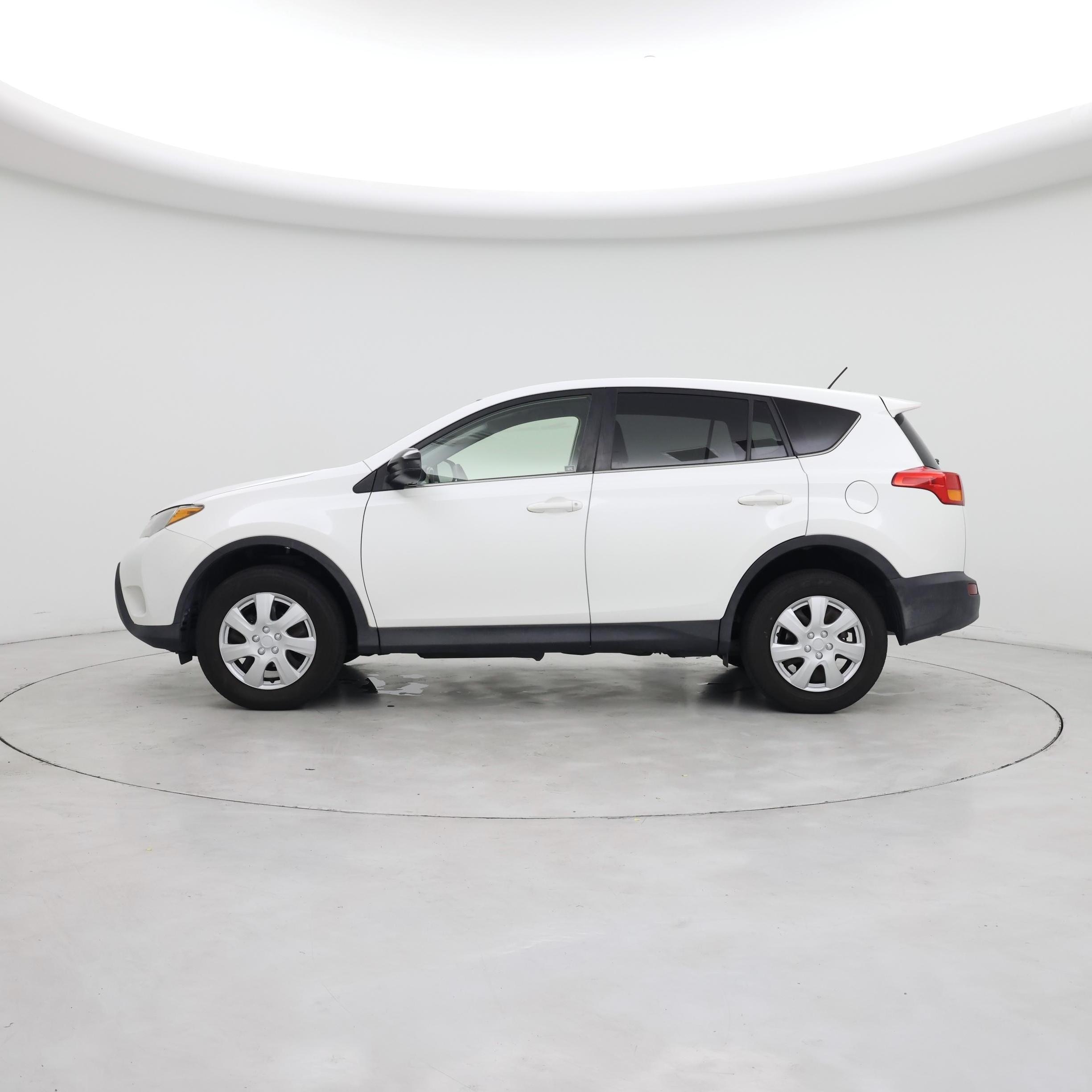 Thumbnail: 2014 Toyota RAV4 - 3