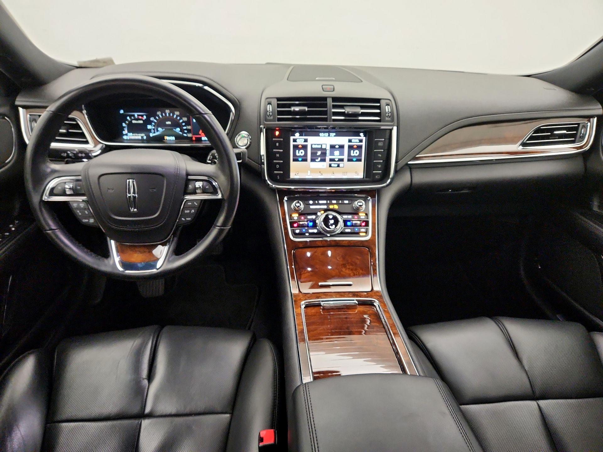 Thumbnail: 2017 Lincoln Continental - 9