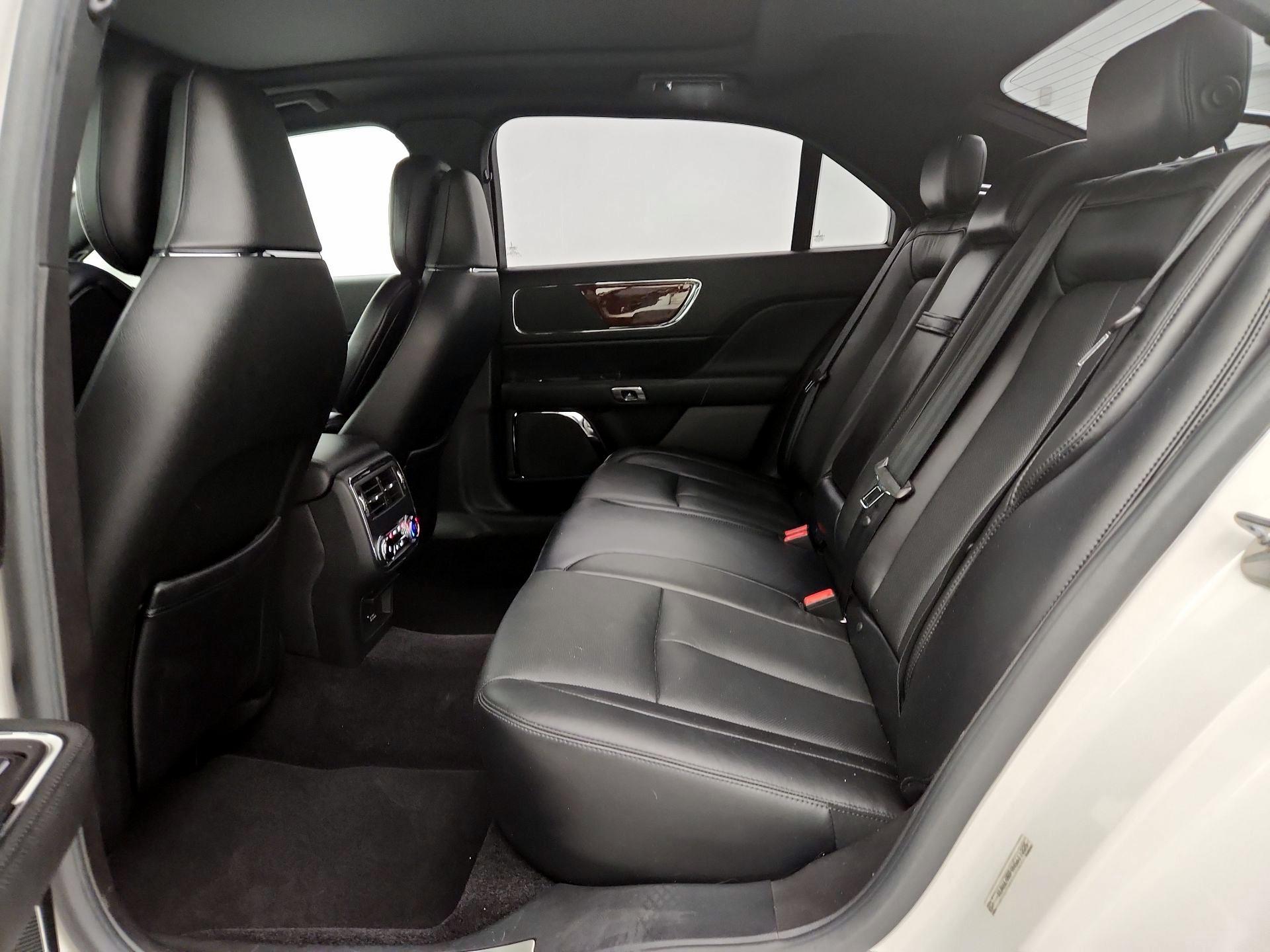 Thumbnail: 2017 Lincoln Continental - 20