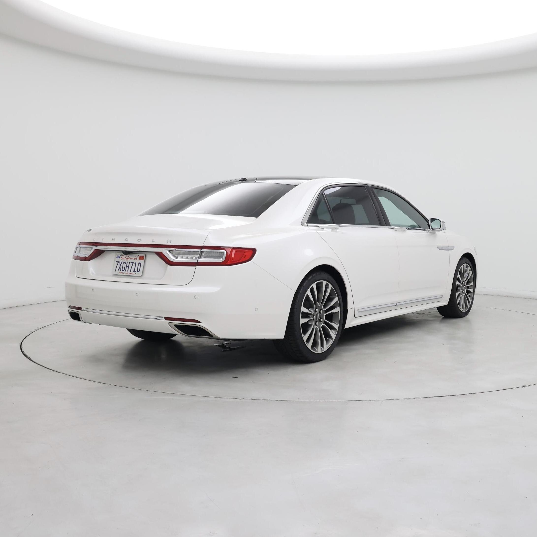 Thumbnail: 2017 Lincoln Continental - 8