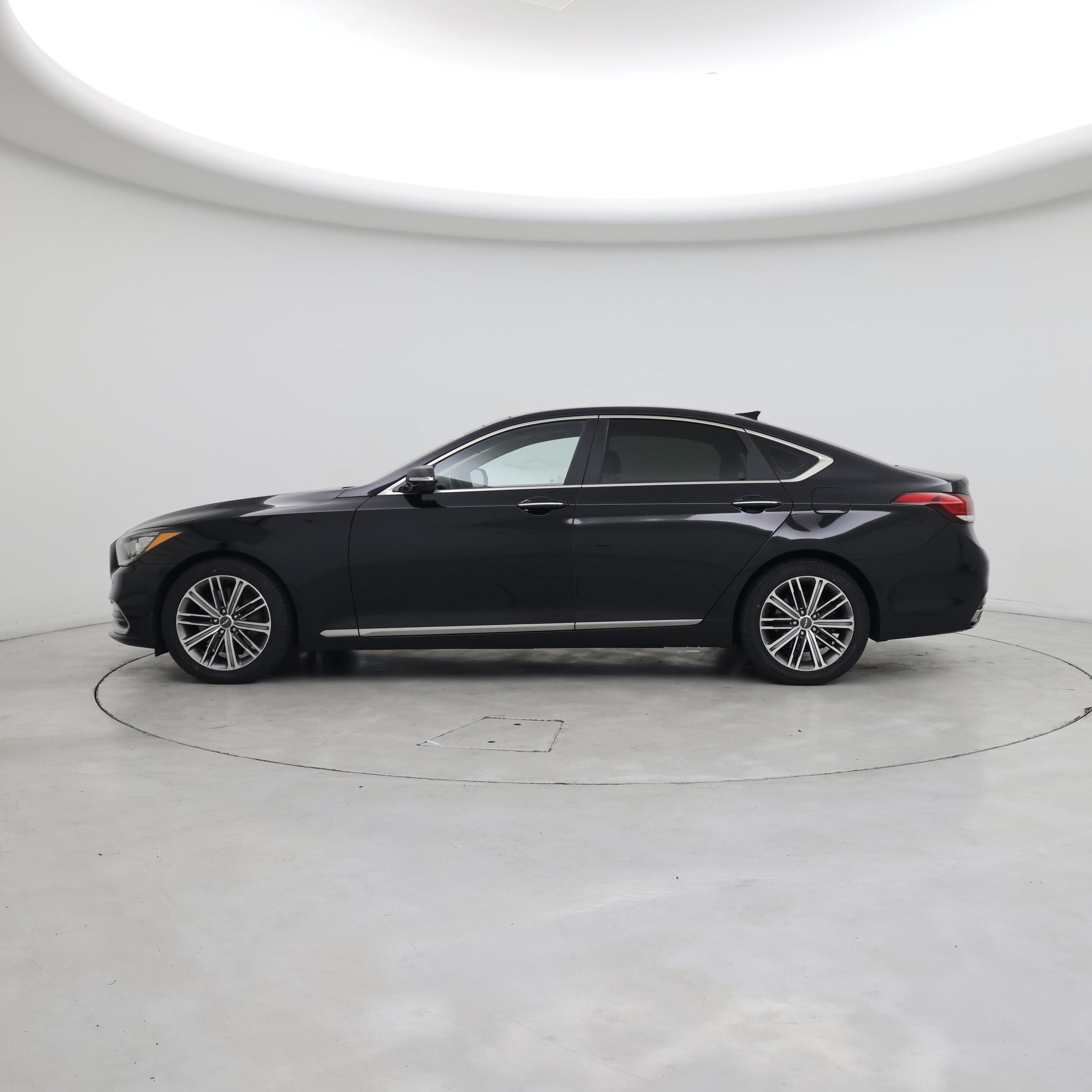 Thumbnail: 2018 Genesis G80 - 3