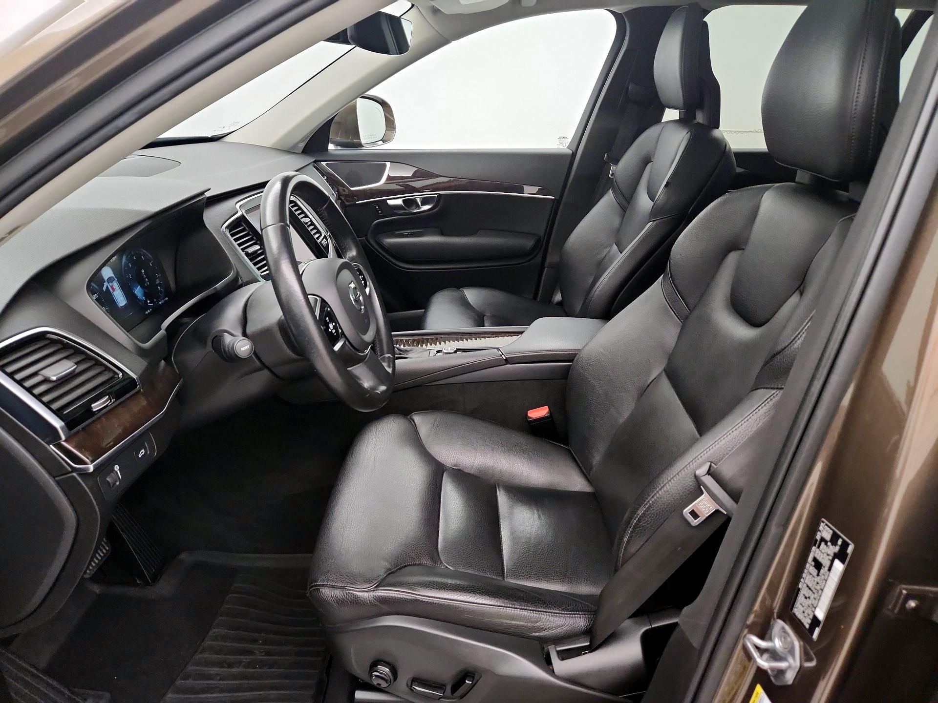 Thumbnail: 2016 Volvo XC90 - 11
