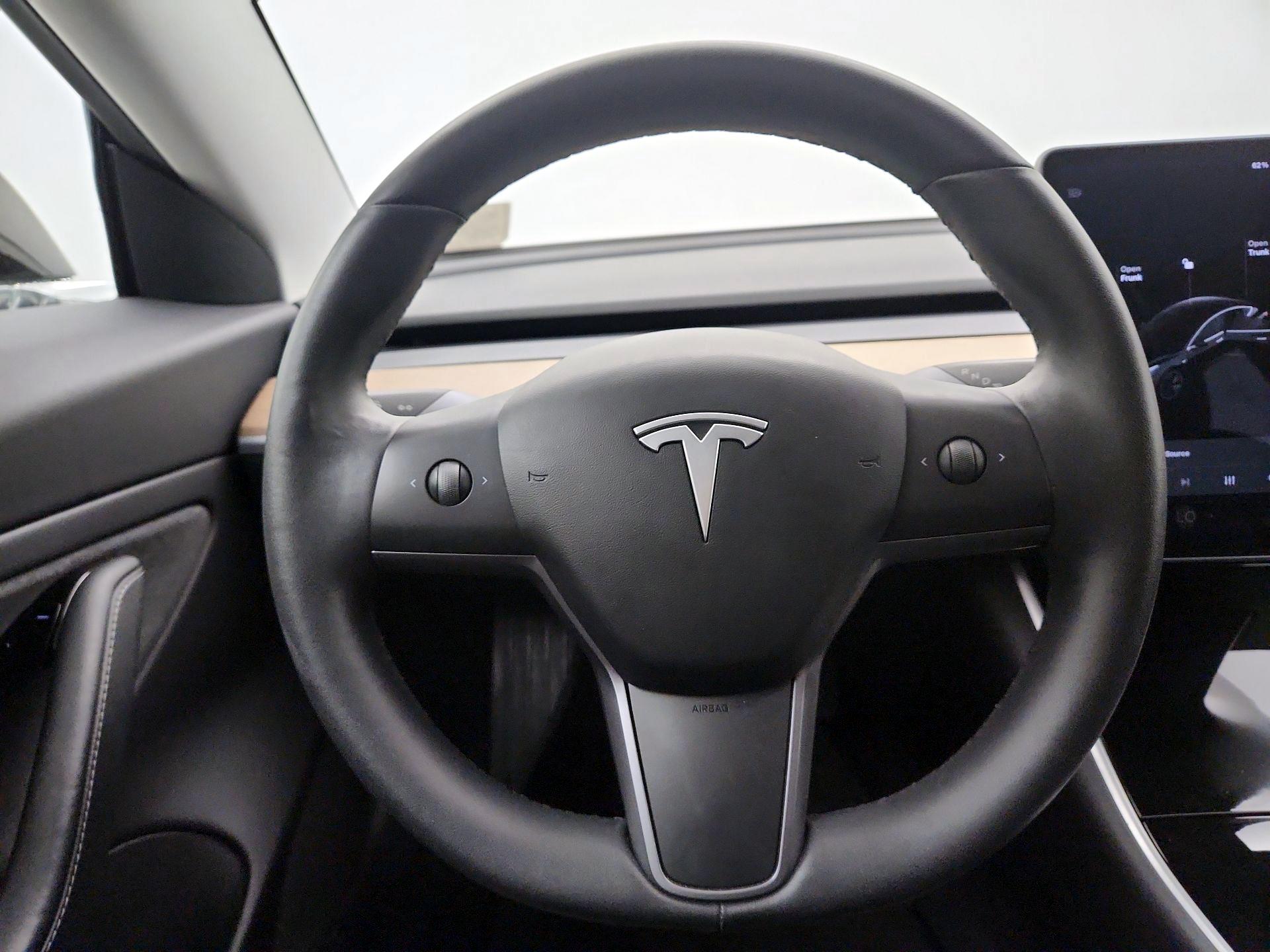 Thumbnail: 2019 Tesla Model 3 - 10