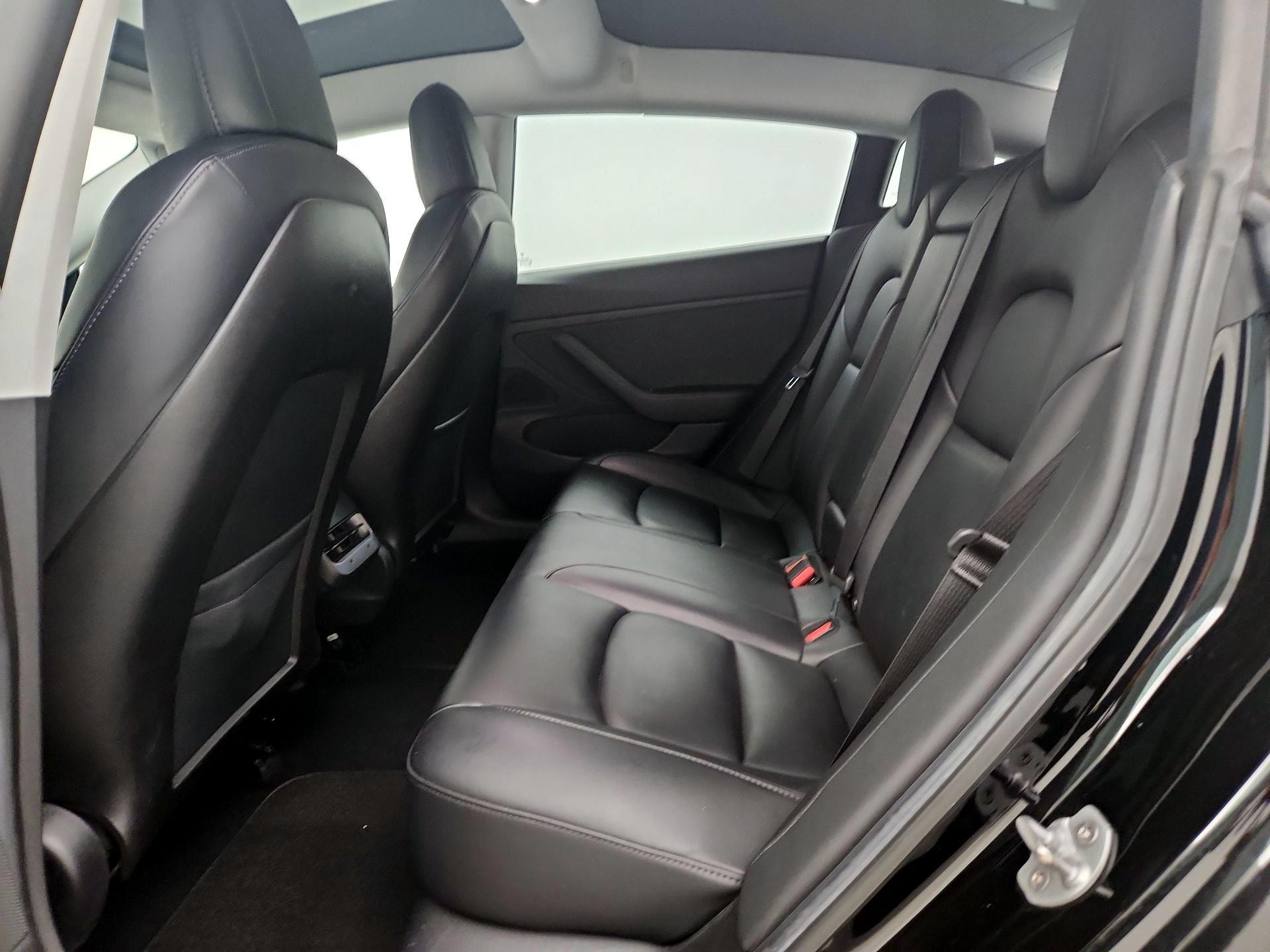 Thumbnail: 2019 Tesla Model 3 - 18