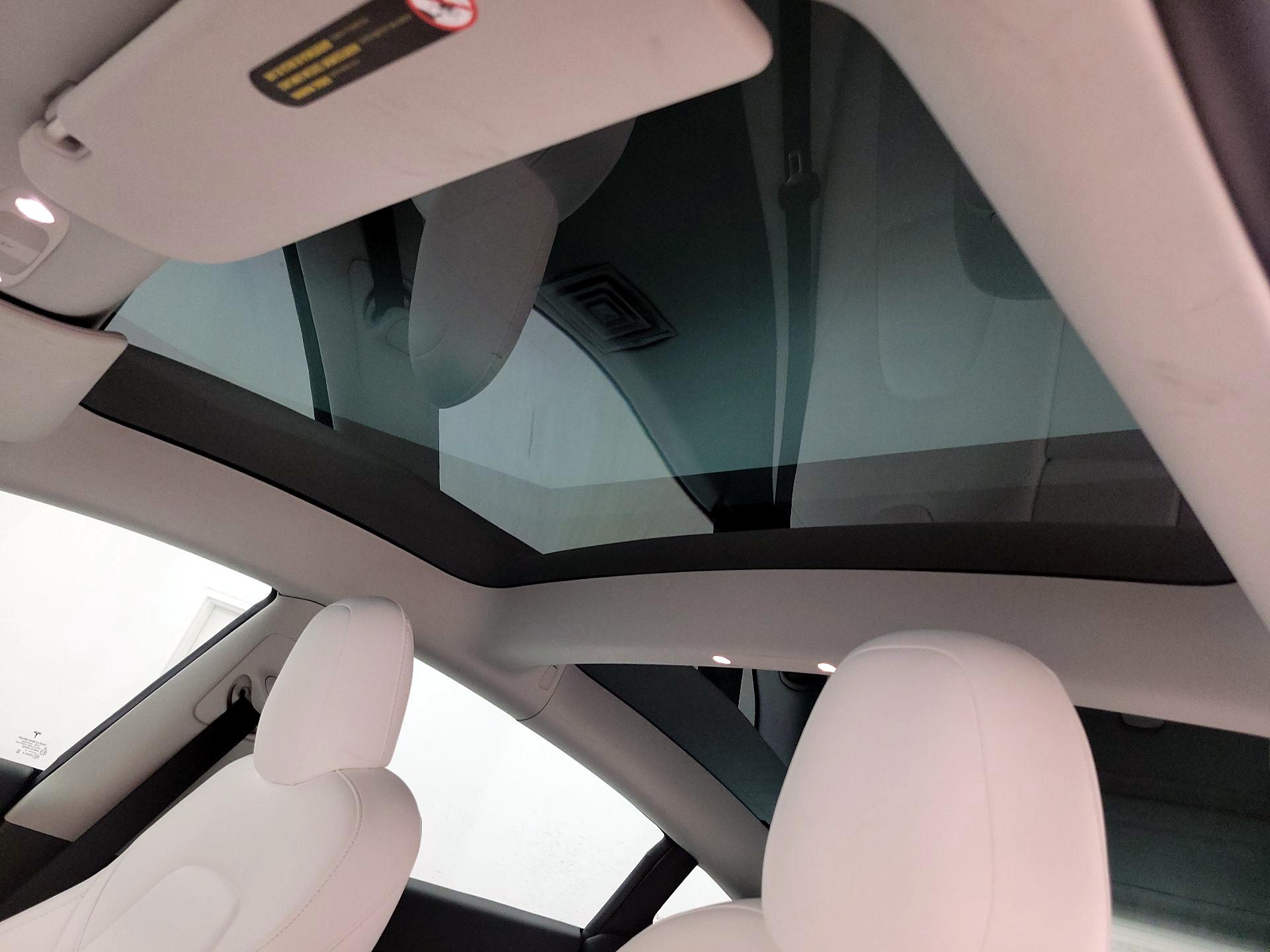 Thumbnail: 2023 Tesla Model 3 - 18