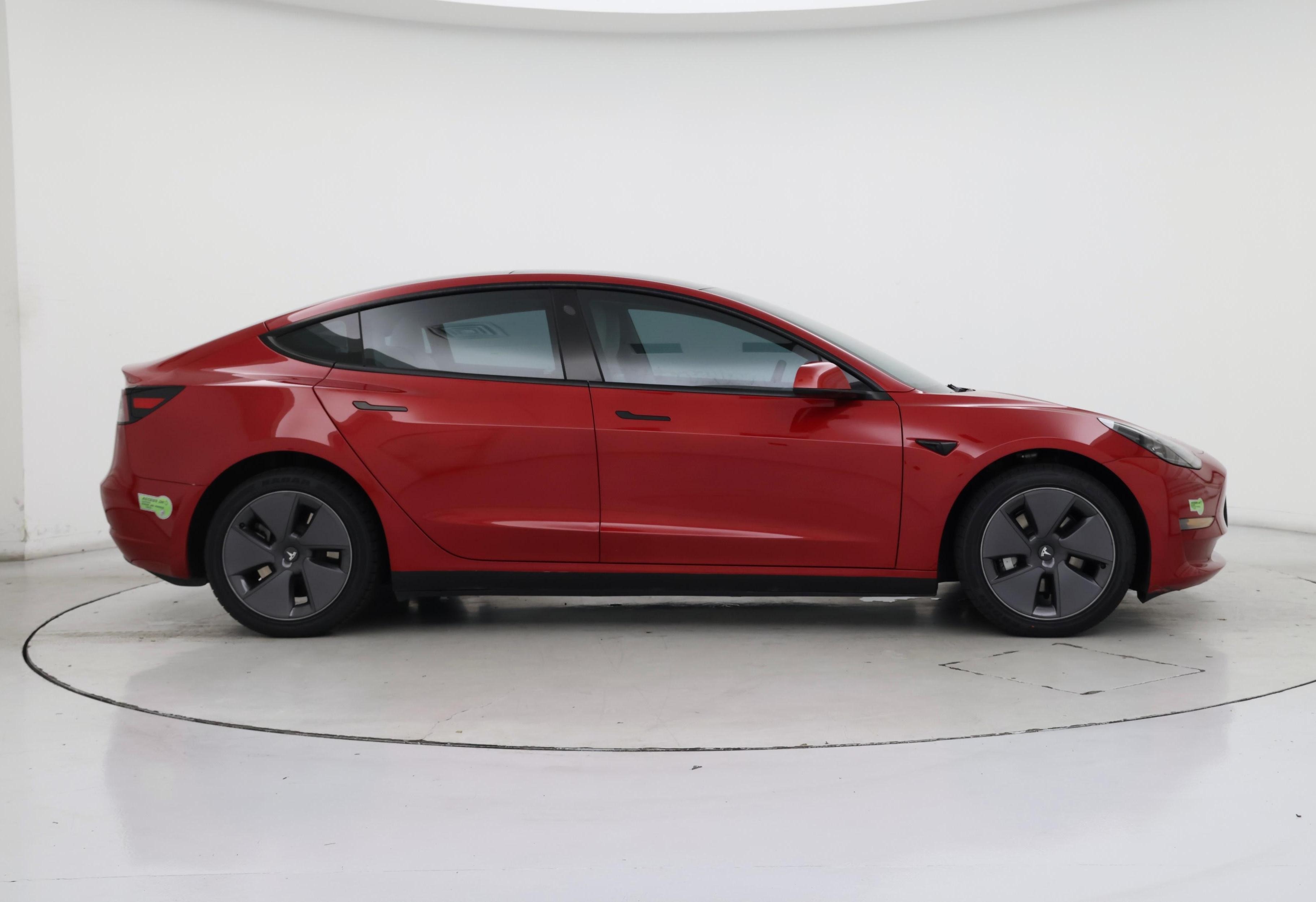 Thumbnail: 2023 Tesla Model 3 - 7