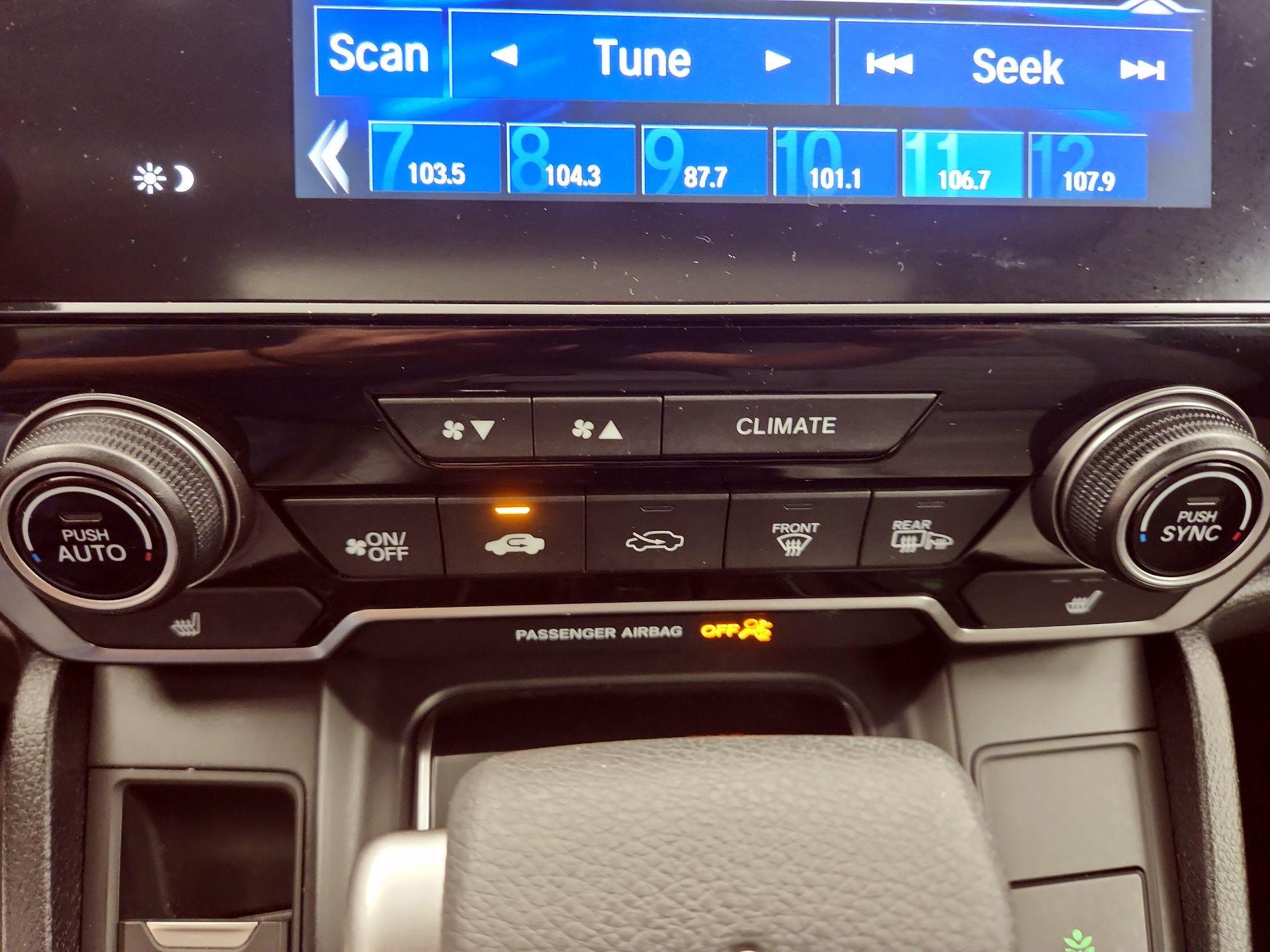 Thumbnail: 2018 Honda CR-V - 16