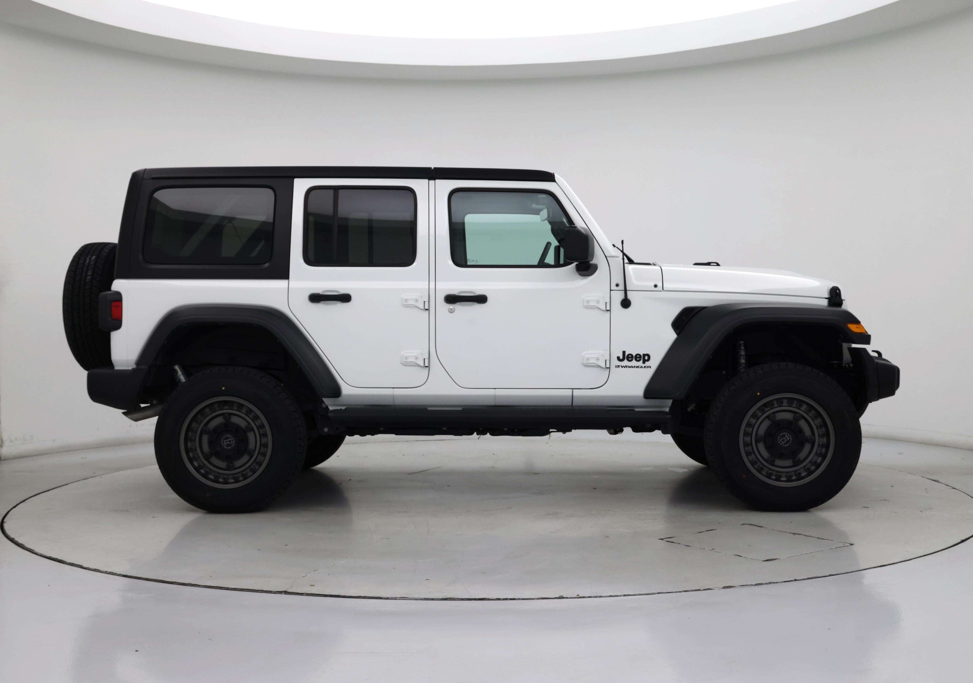 Thumbnail: 2023 Jeep Wrangler - 7