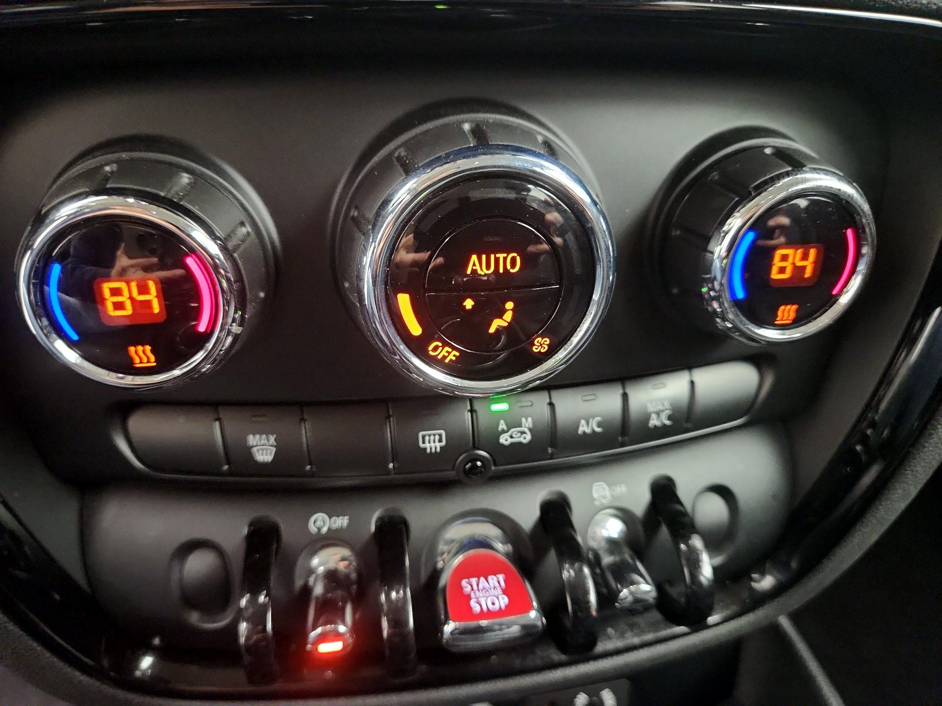 Thumbnail: 2017 MINI Cooper Clubman - 15