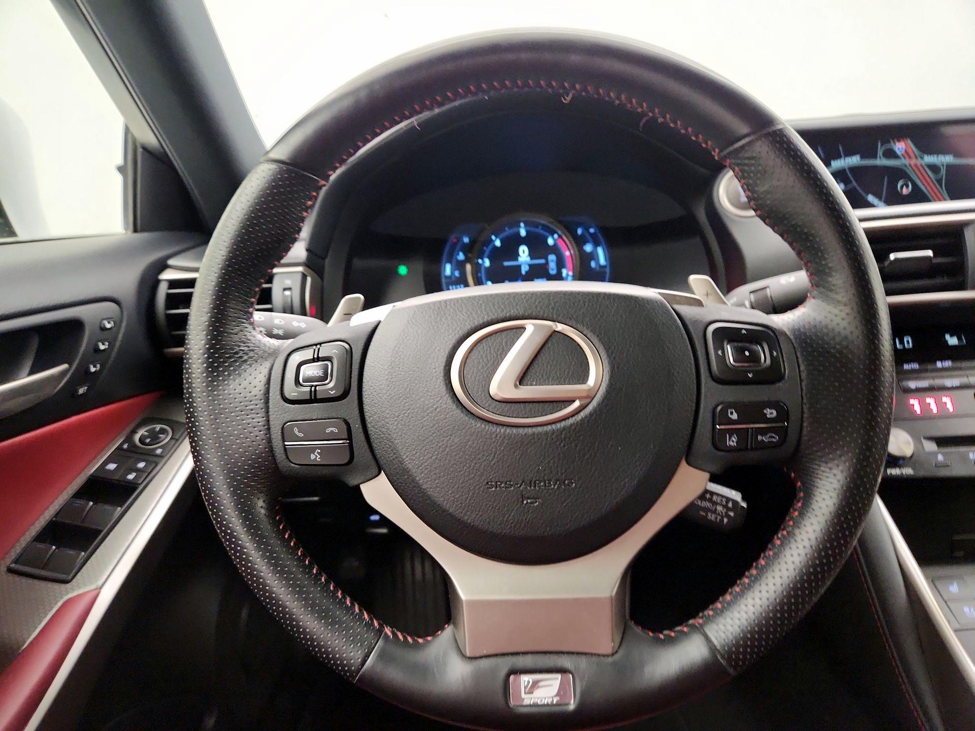 Thumbnail: 2018 Lexus IS - 10