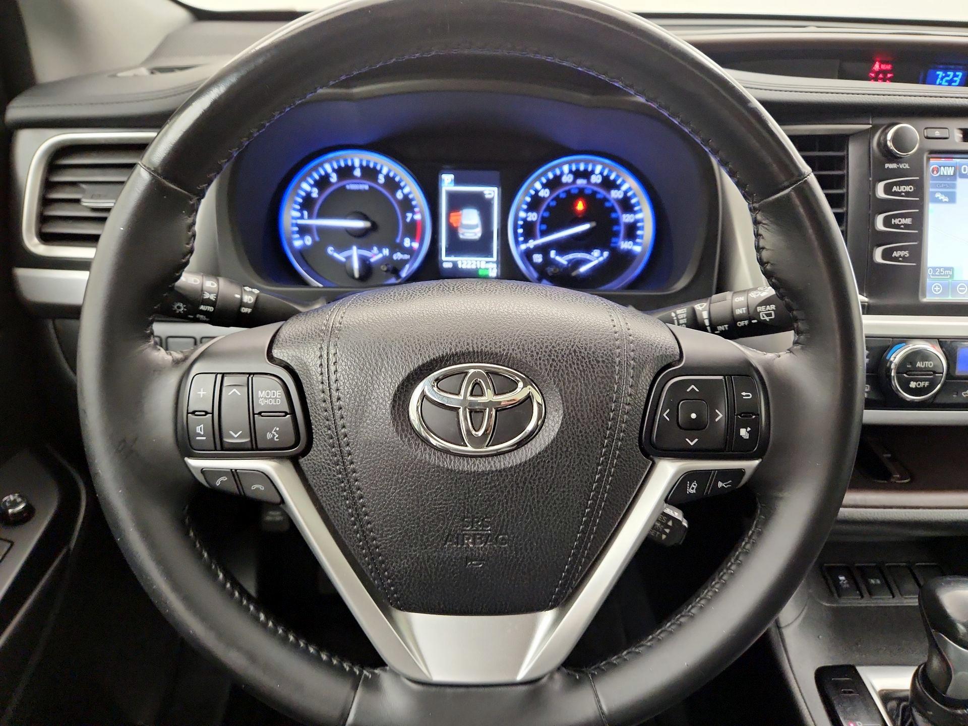 Thumbnail: 2018 Toyota Highlander - 10