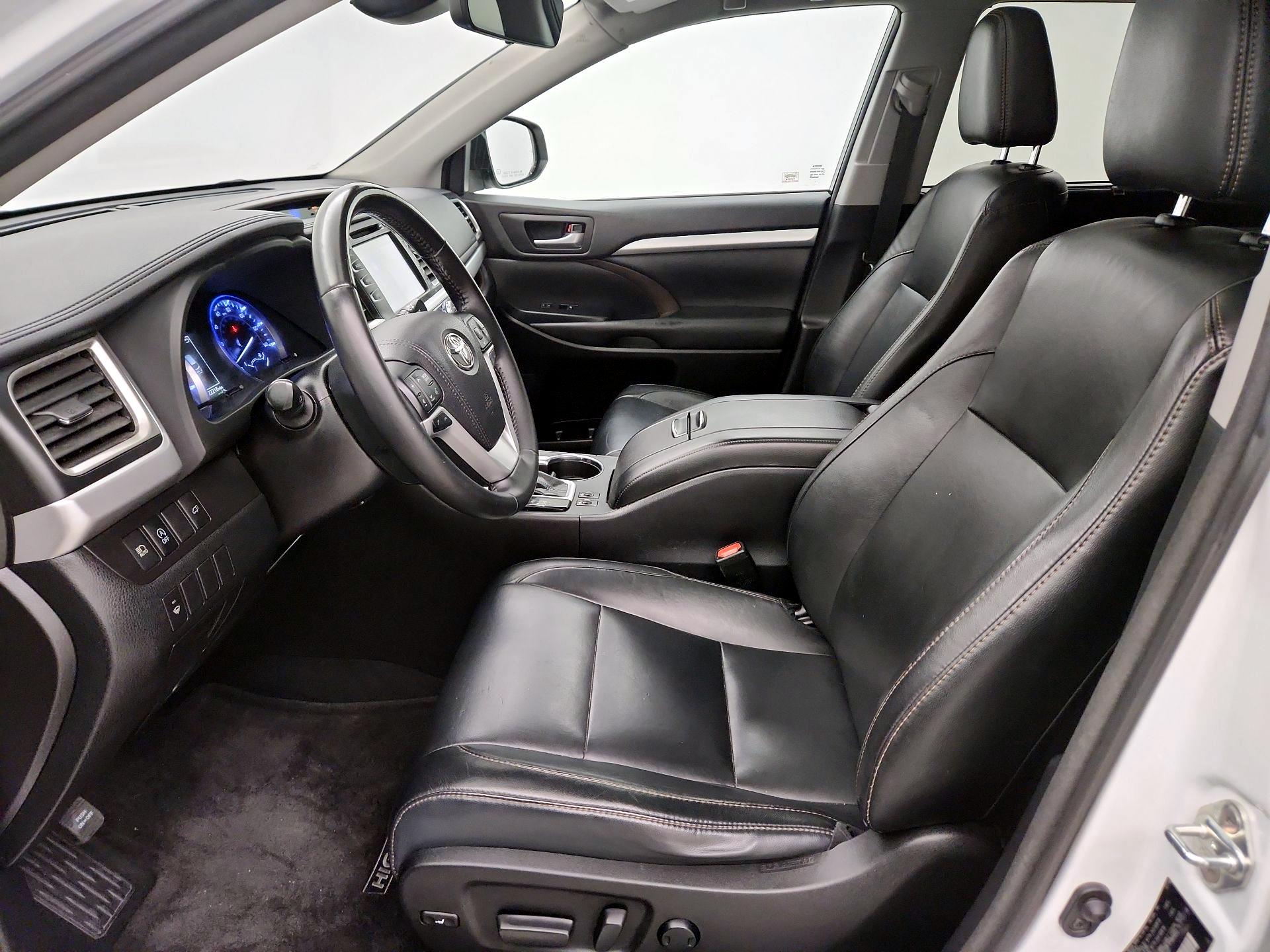 Thumbnail: 2018 Toyota Highlander - 11