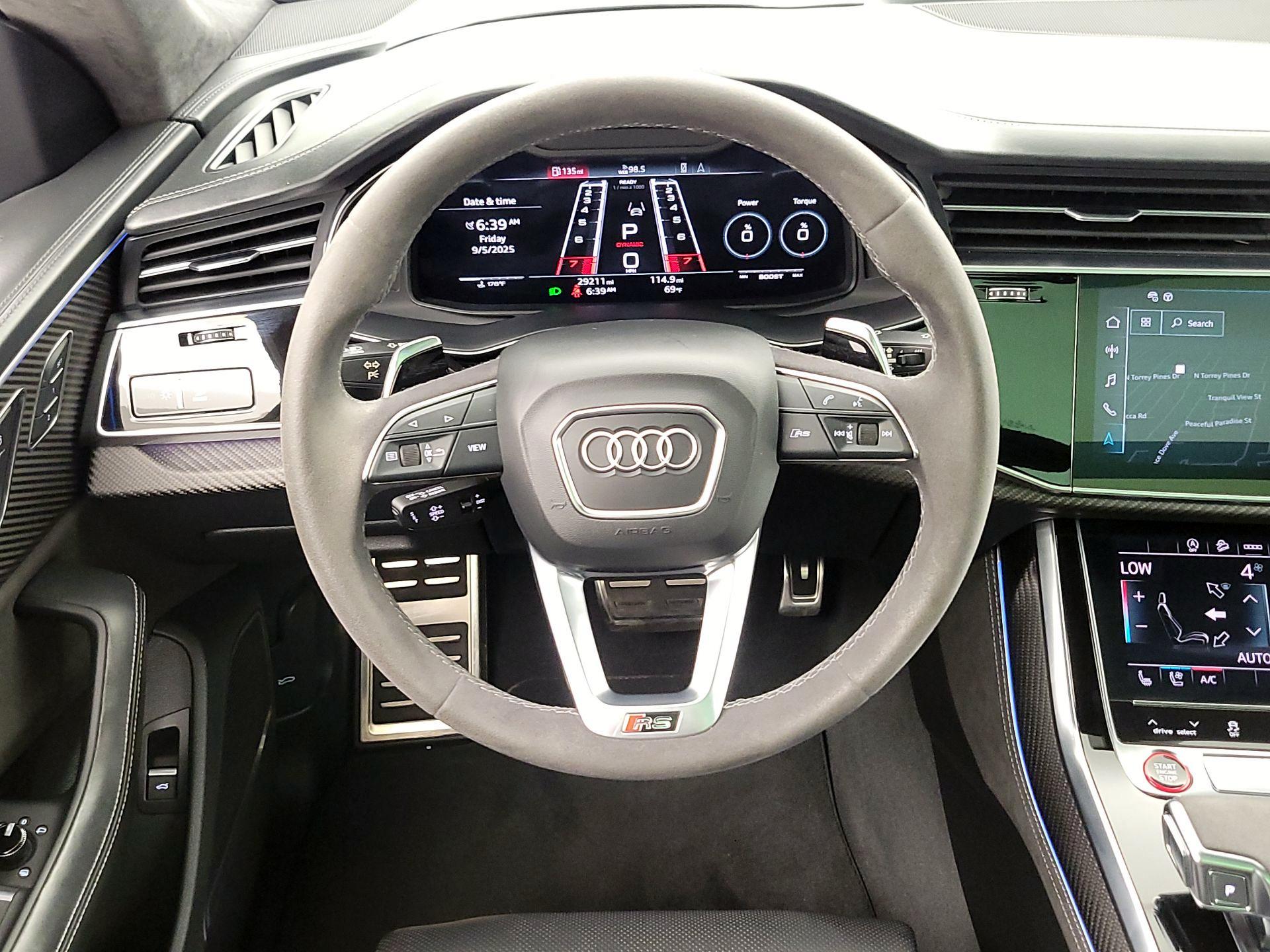 Thumbnail: 2022 Audi RS Q8 - 10