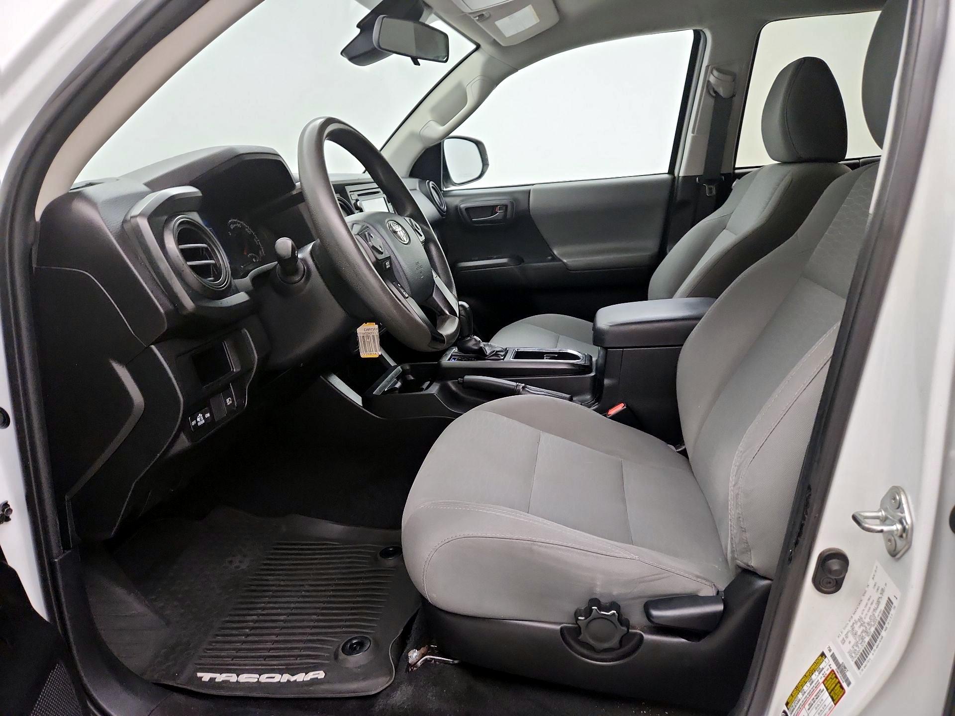 Thumbnail: 2019 Toyota Tacoma - 11