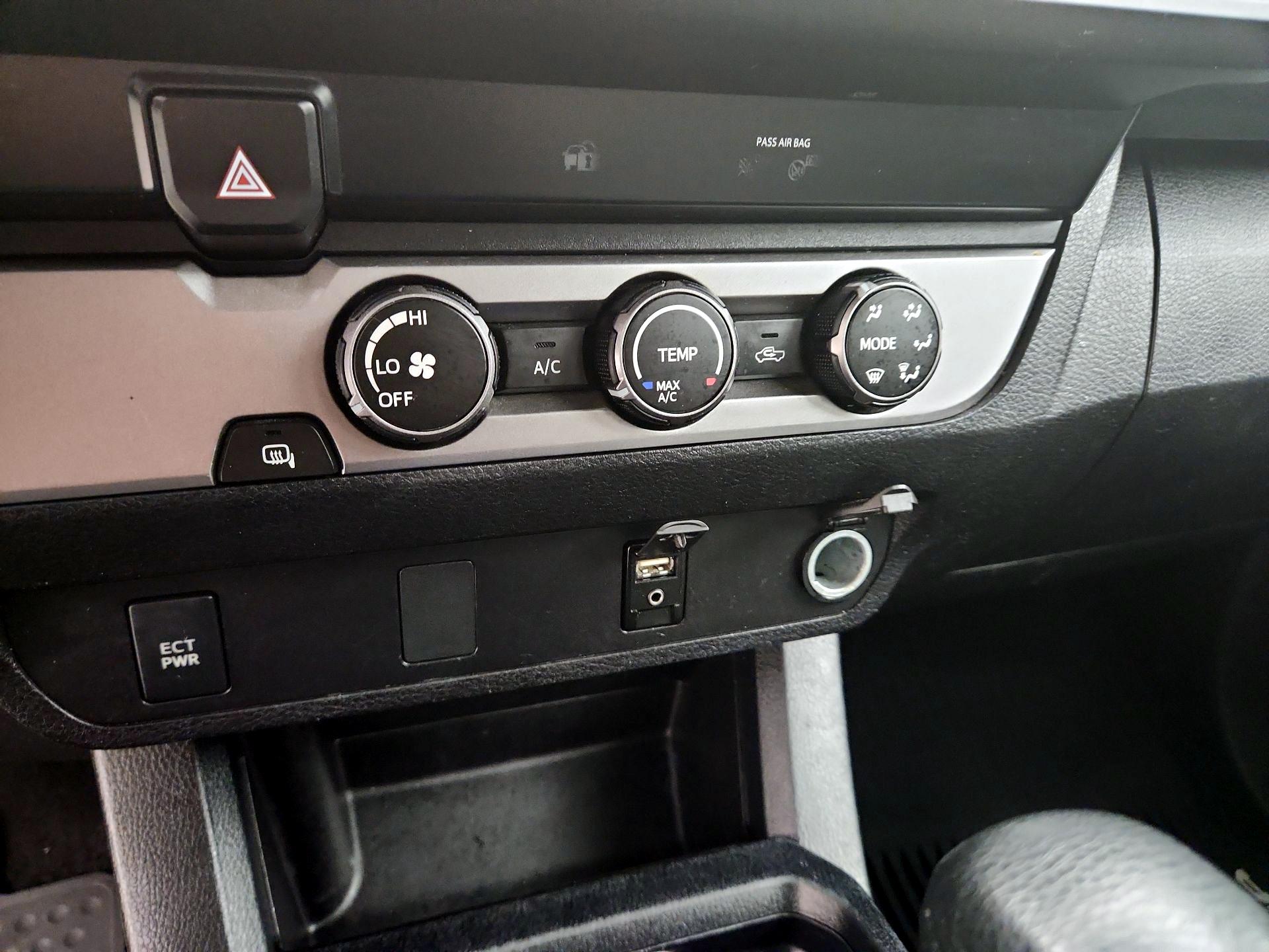 Thumbnail: 2019 Toyota Tacoma - 16
