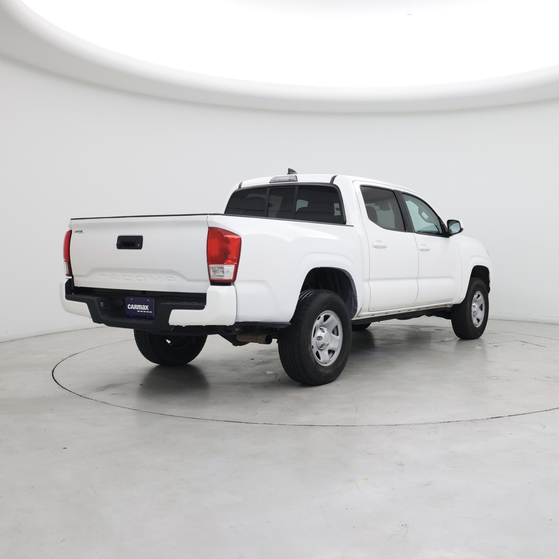 Thumbnail: 2019 Toyota Tacoma - 8