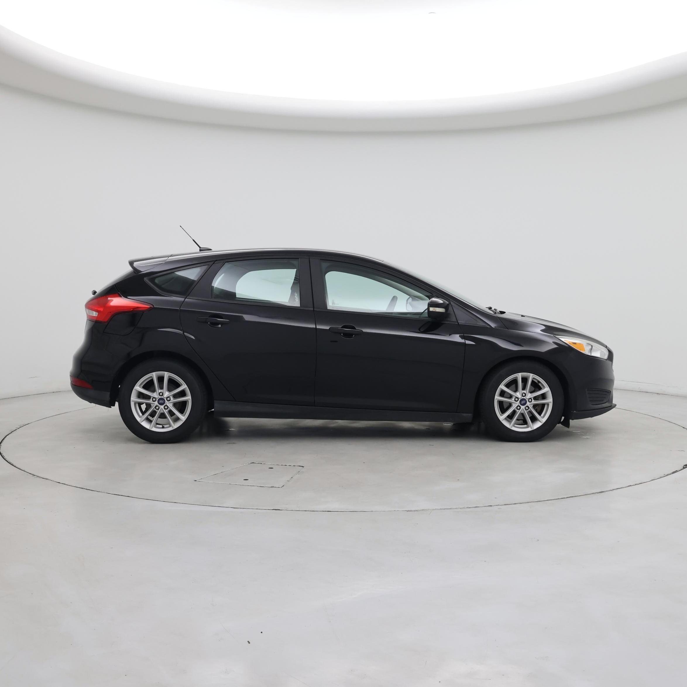 Thumbnail: 2017 Ford Focus - 7