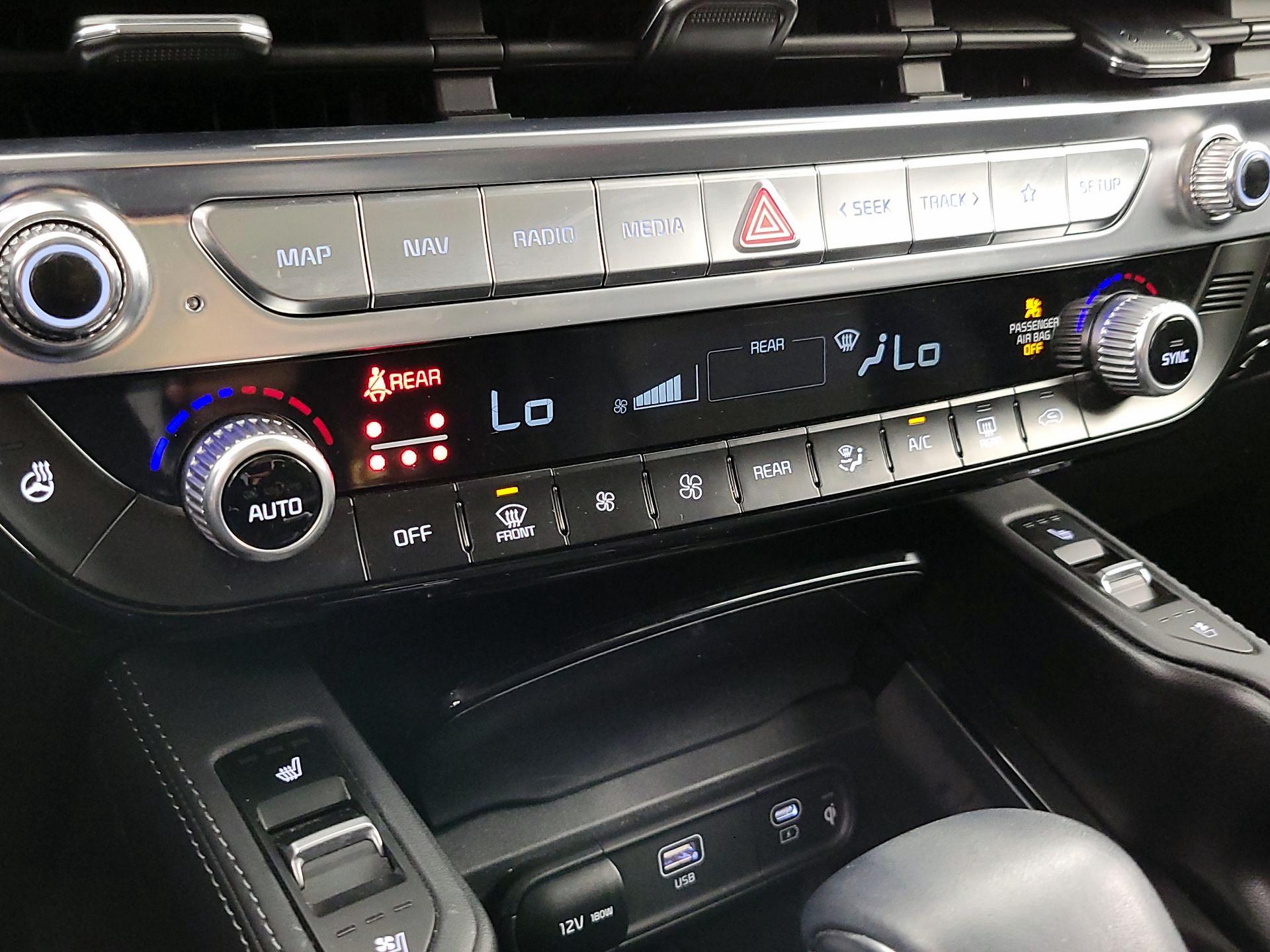 Thumbnail: 2024 Kia Telluride - 17