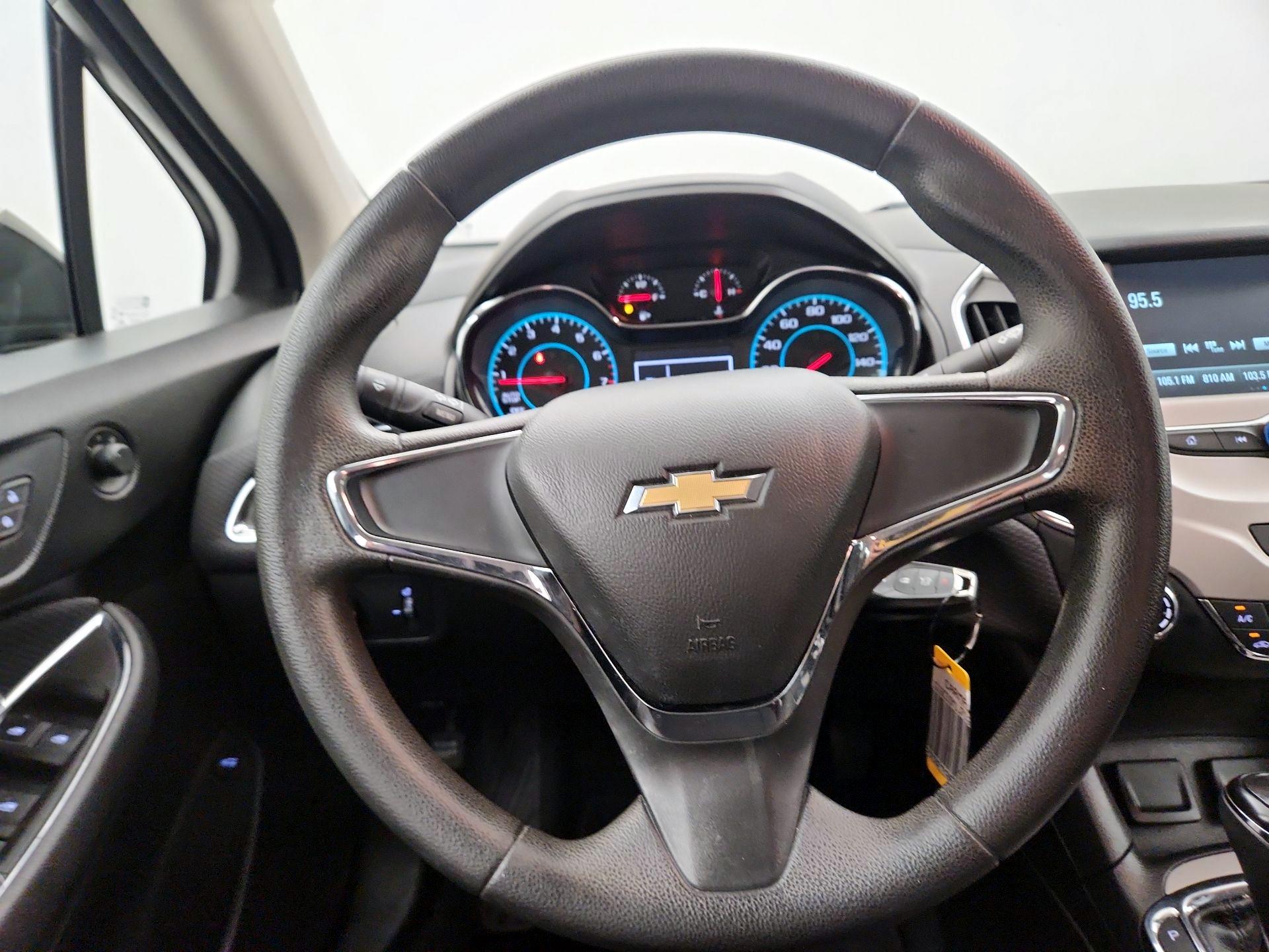 Thumbnail: 2018 Chevrolet Cruze - 10