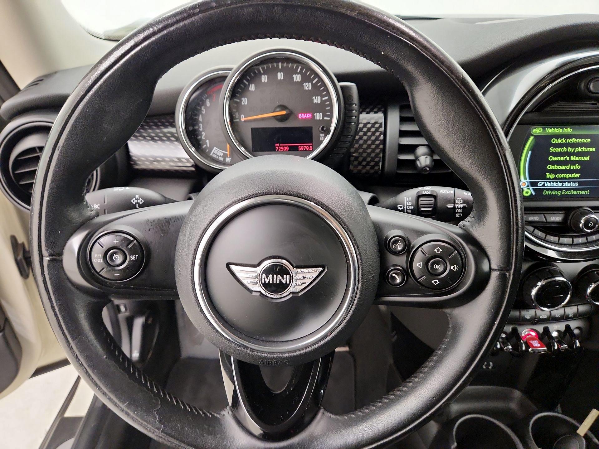 Thumbnail: 2017 MINI Cooper Hardtop - 10