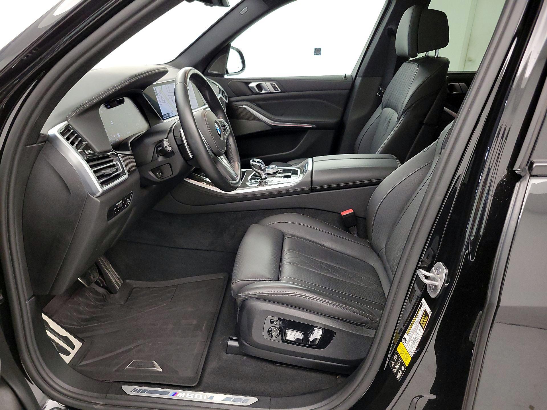 Thumbnail: 2022 BMW X5 - 11