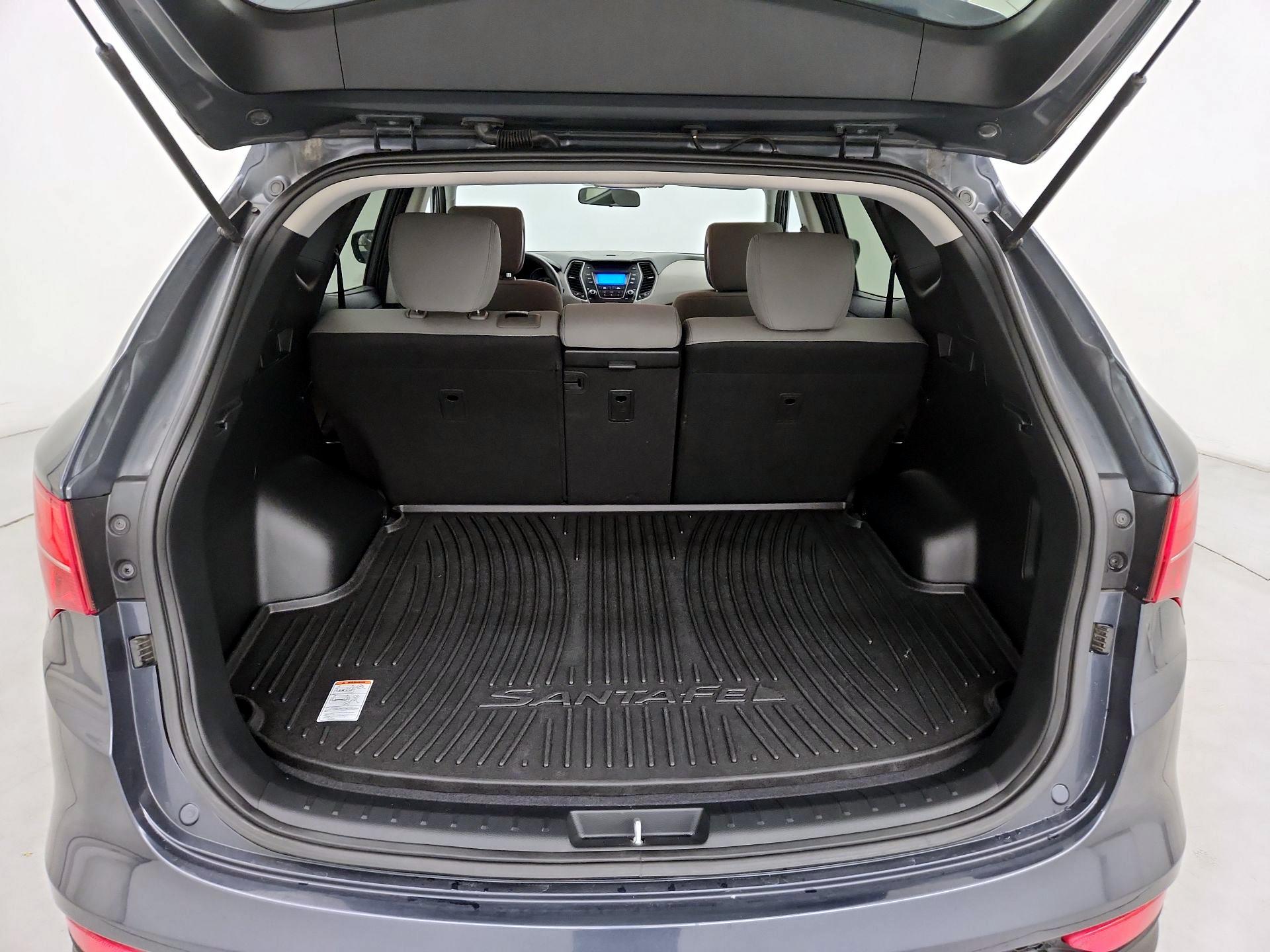 Thumbnail: 2016 Hyundai Santa Fe - 19