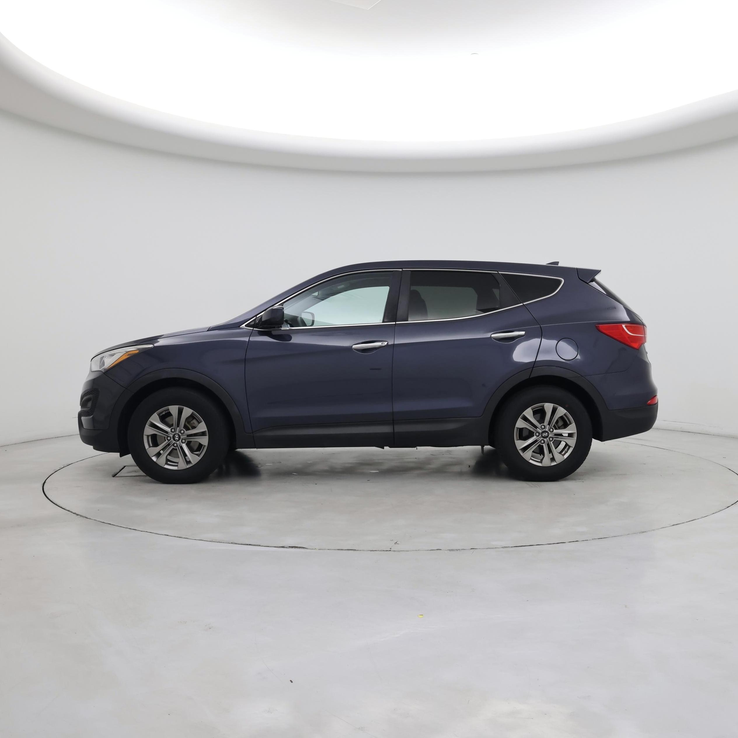 Thumbnail: 2016 Hyundai Santa Fe - 3