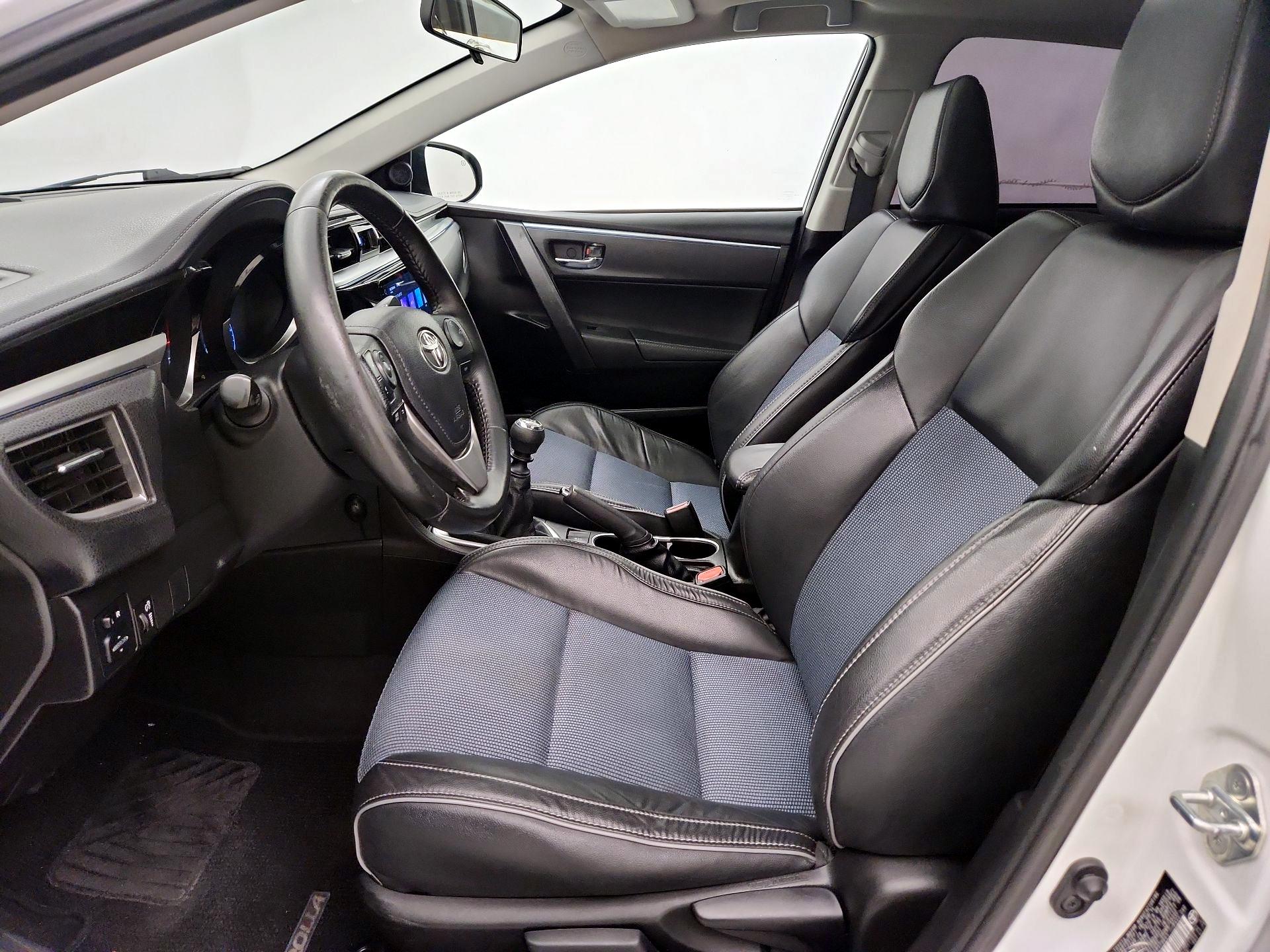 Thumbnail: 2015 Toyota Corolla - 11