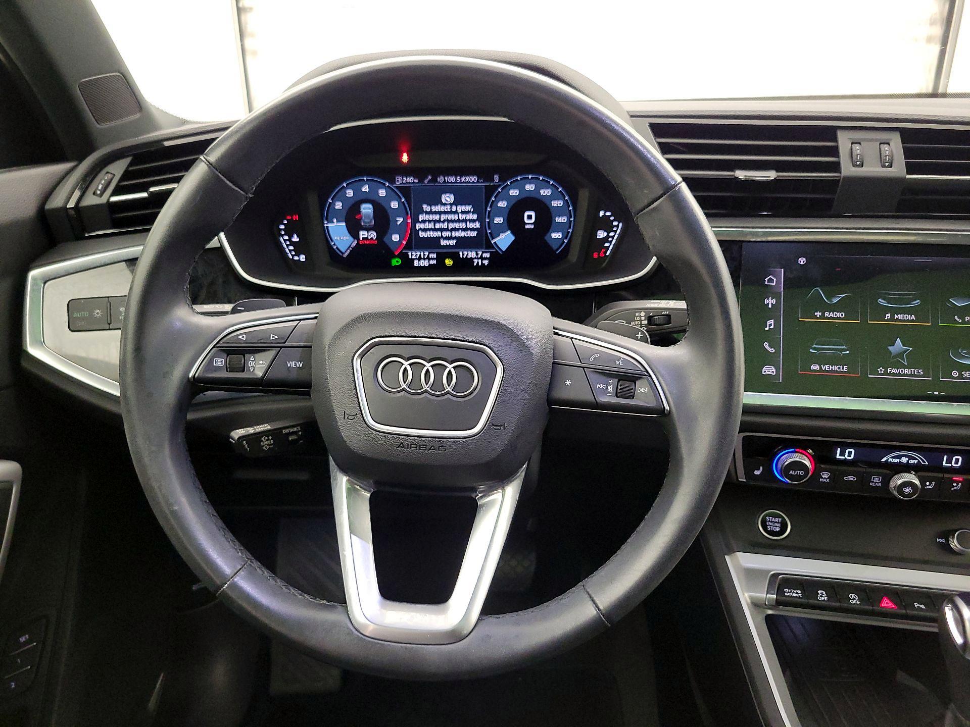 Thumbnail: 2024 Audi Q3 - 10