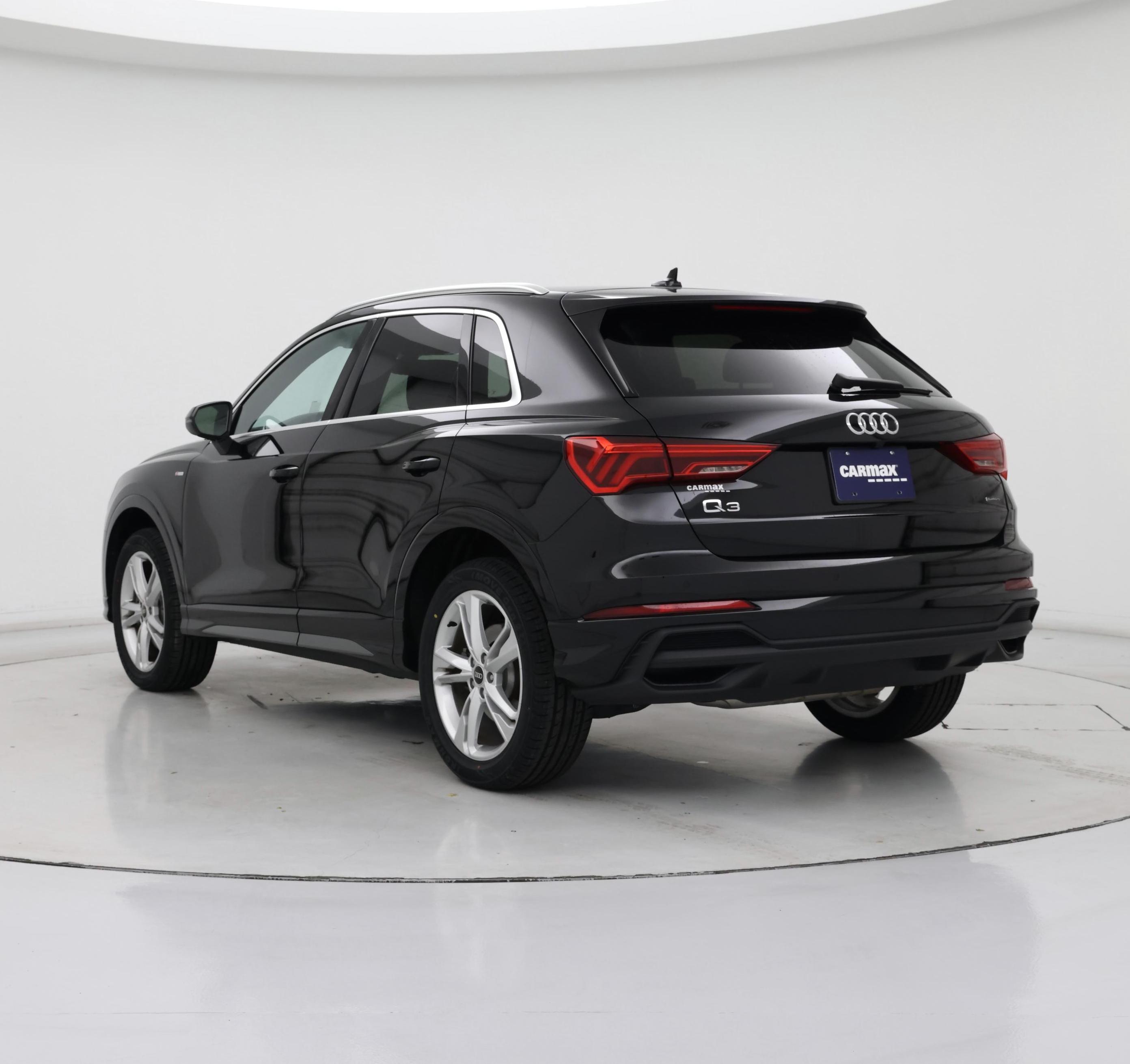 Thumbnail: 2024 Audi Q3 - 2