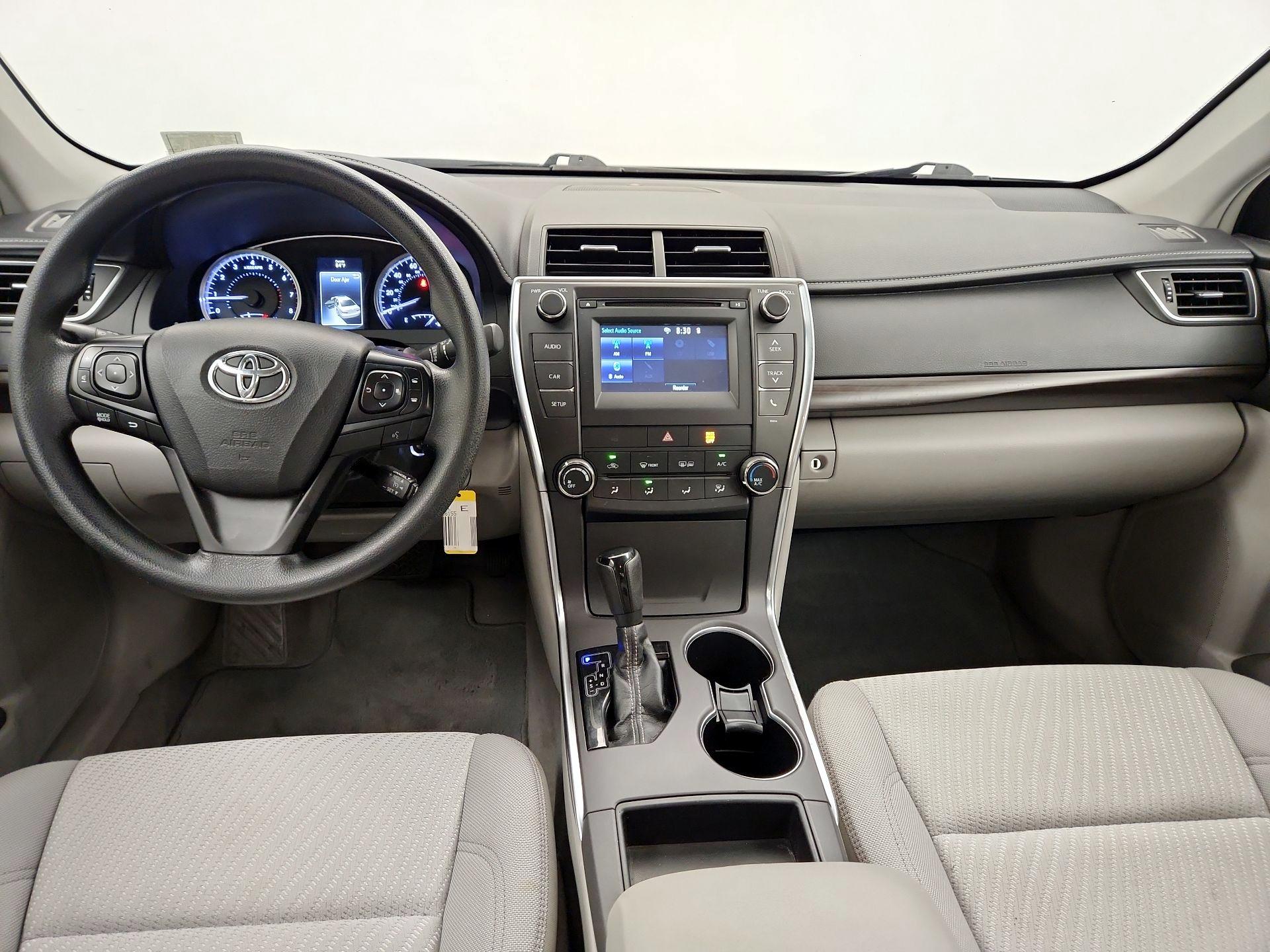 Thumbnail: 2016 Toyota Camry - 9