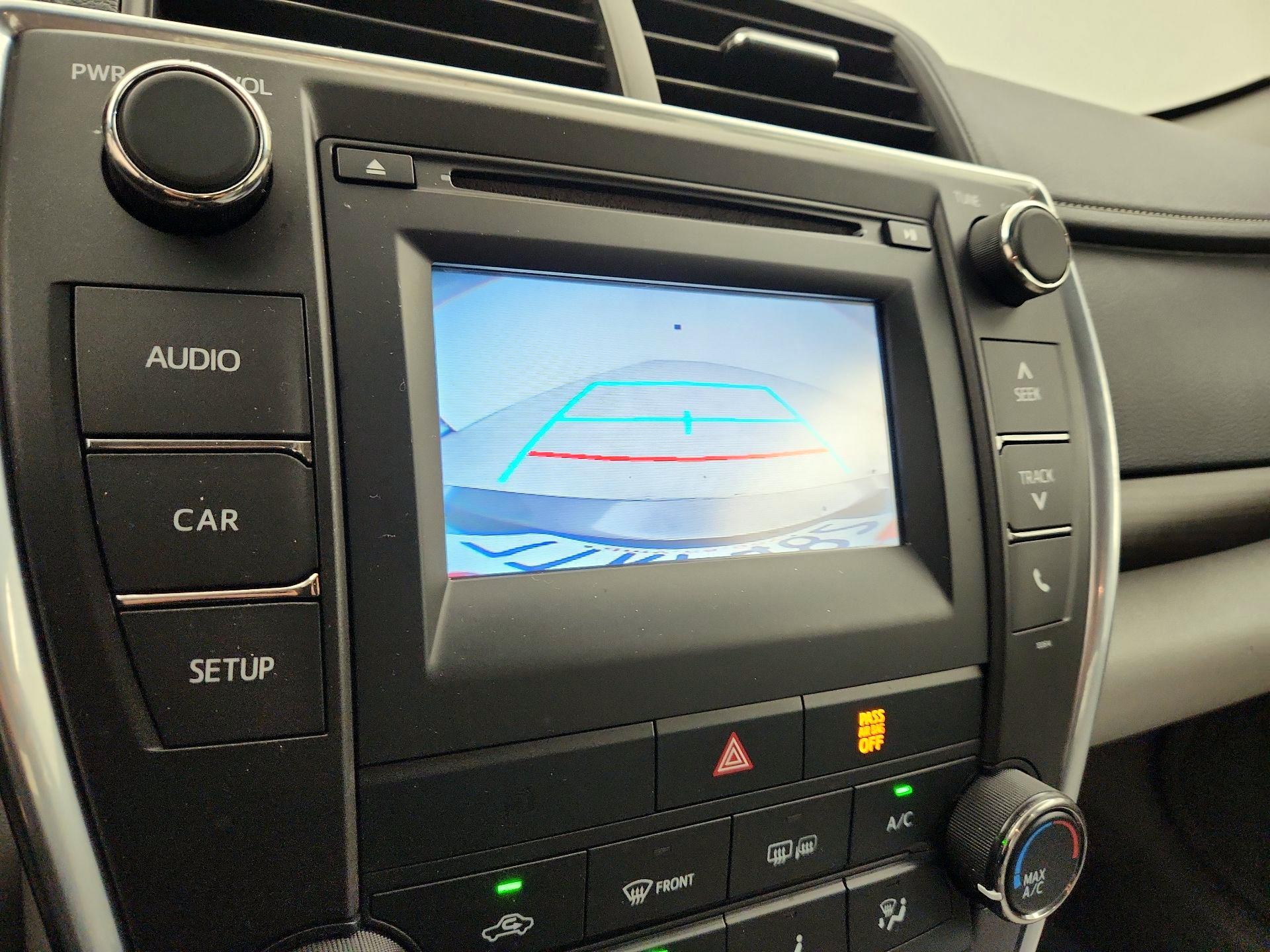 Thumbnail: 2016 Toyota Camry - 14