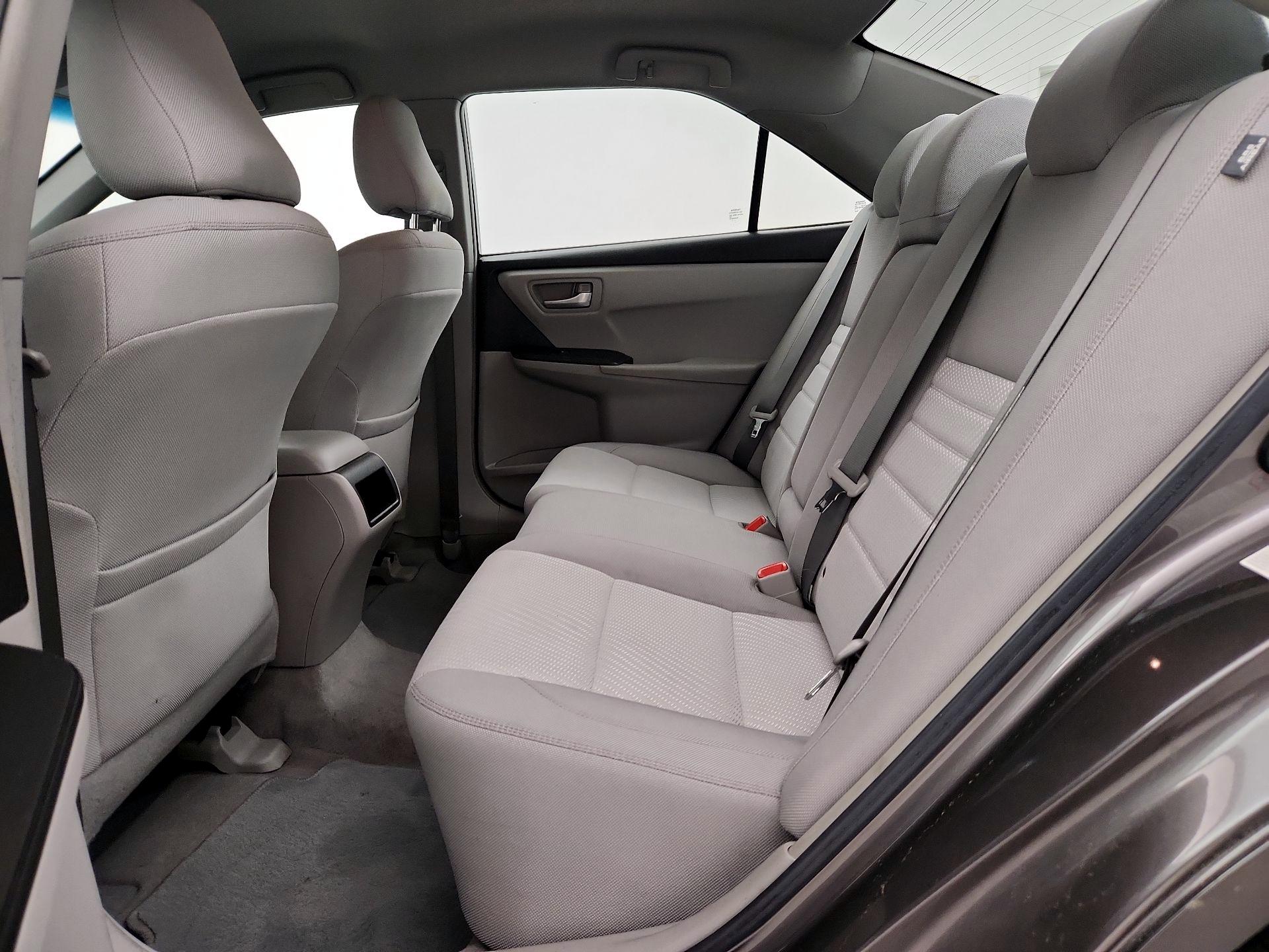 Thumbnail: 2016 Toyota Camry - 19
