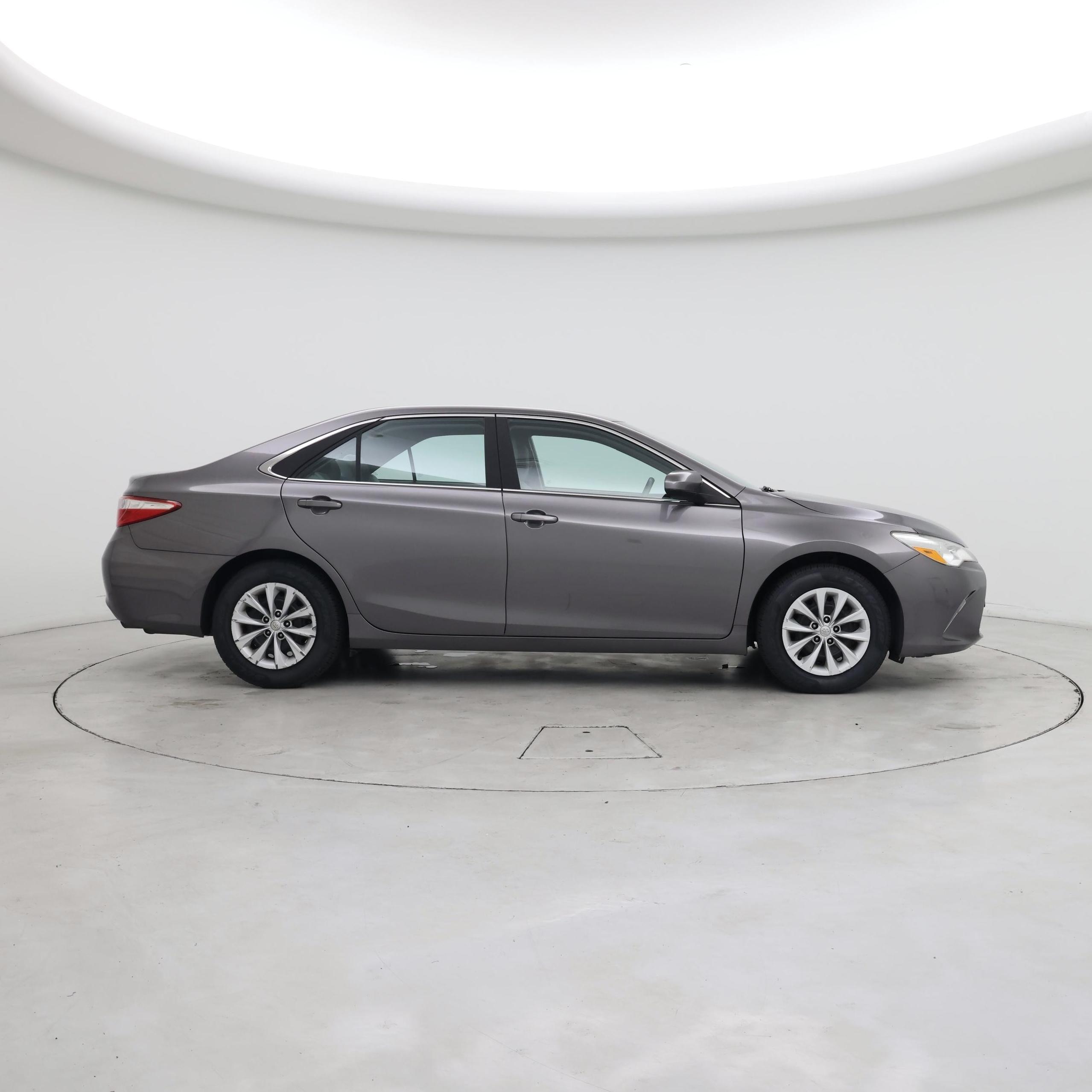 Thumbnail: 2016 Toyota Camry - 7