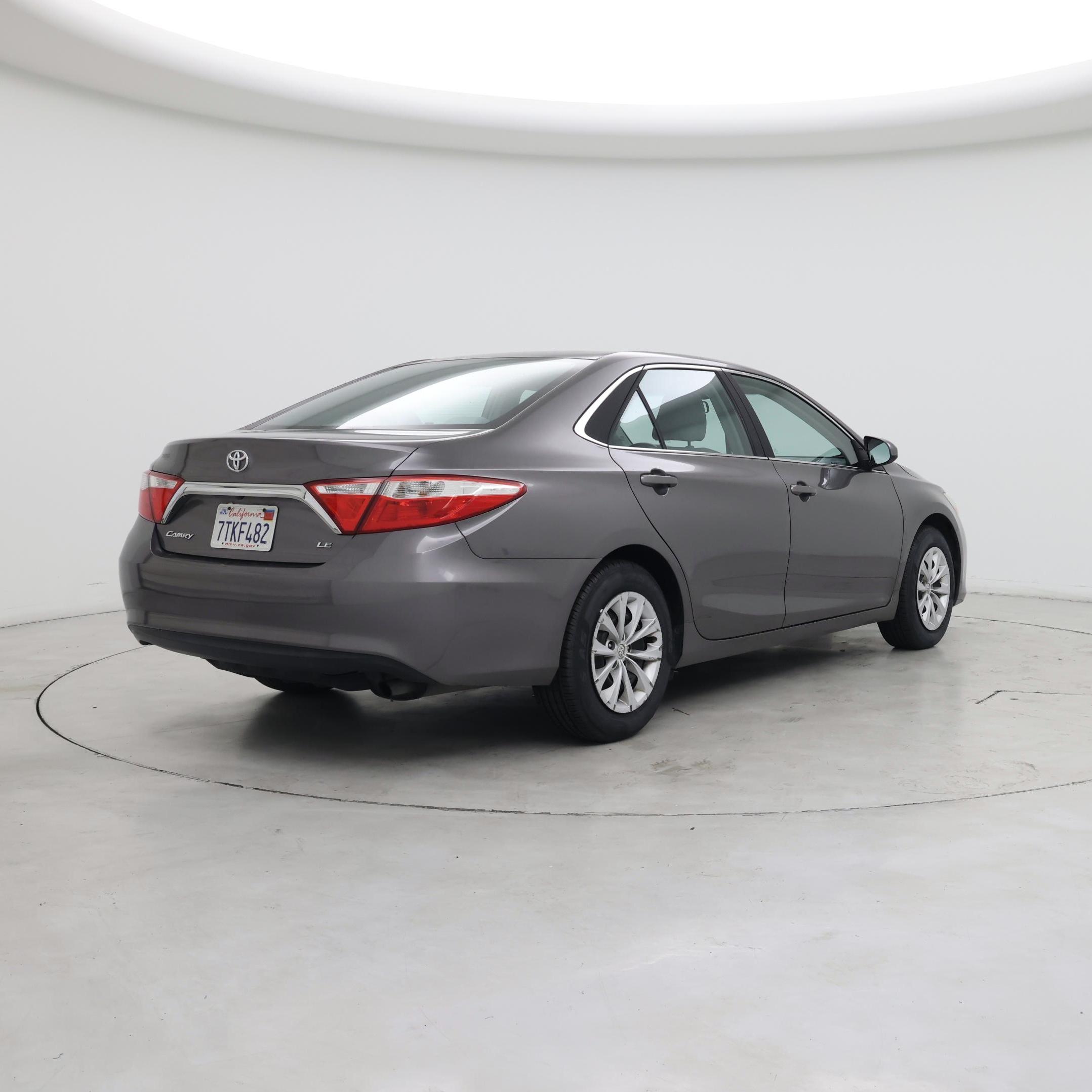 Thumbnail: 2016 Toyota Camry - 8