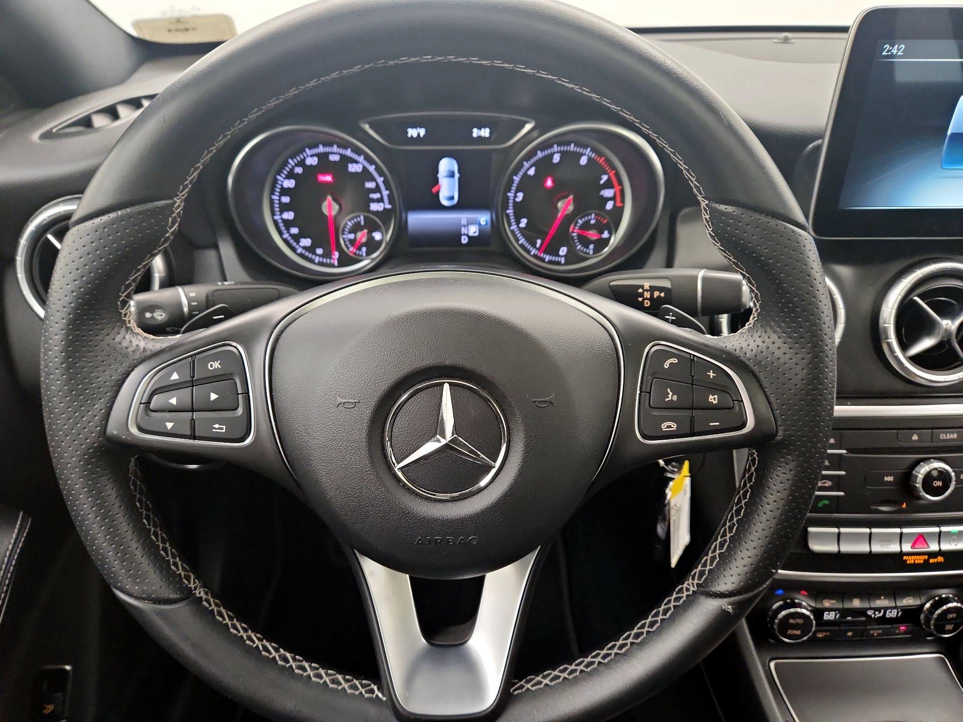 Thumbnail: 2018 Mercedes-Benz CLA - 10