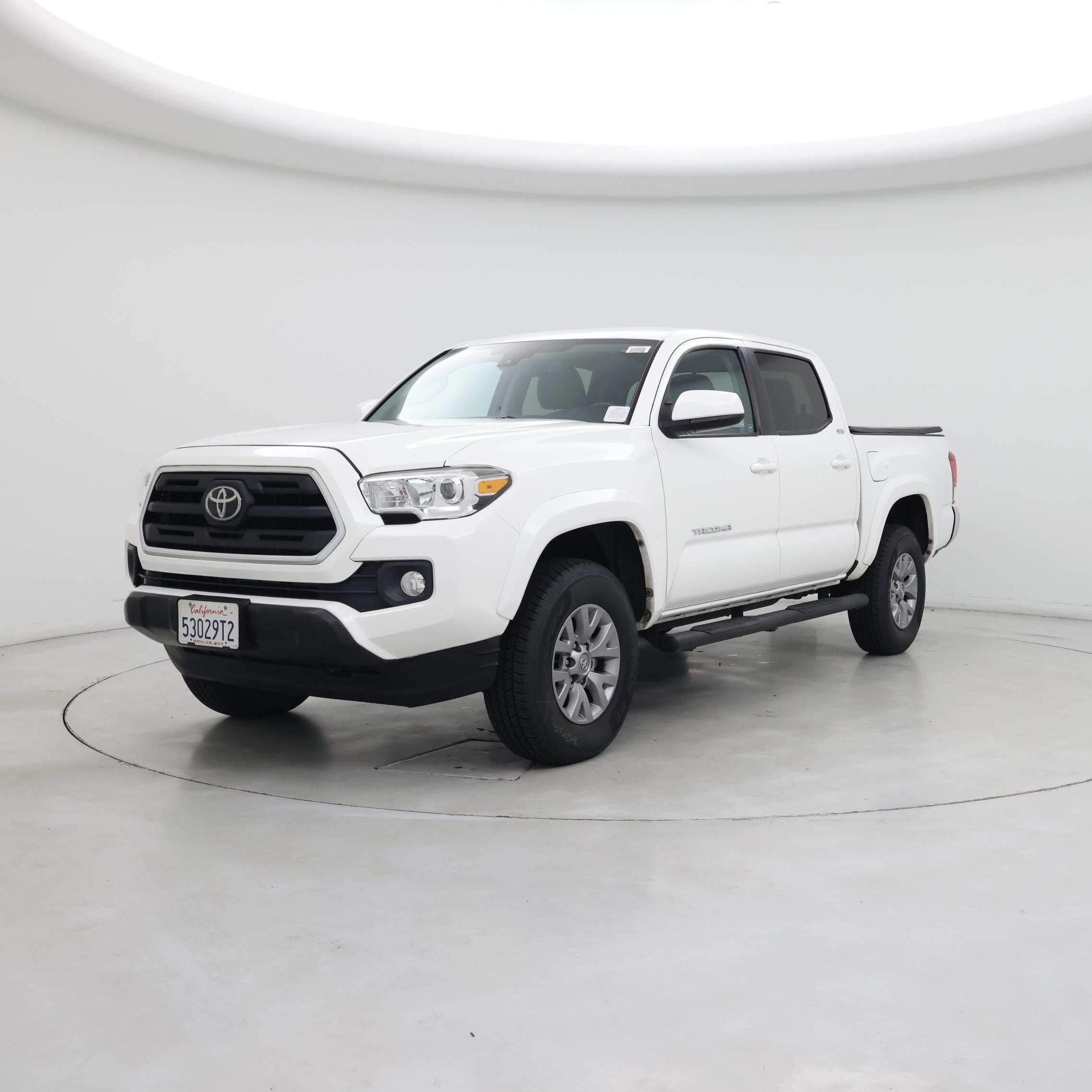 Thumbnail: 2019 Toyota Tacoma - 4