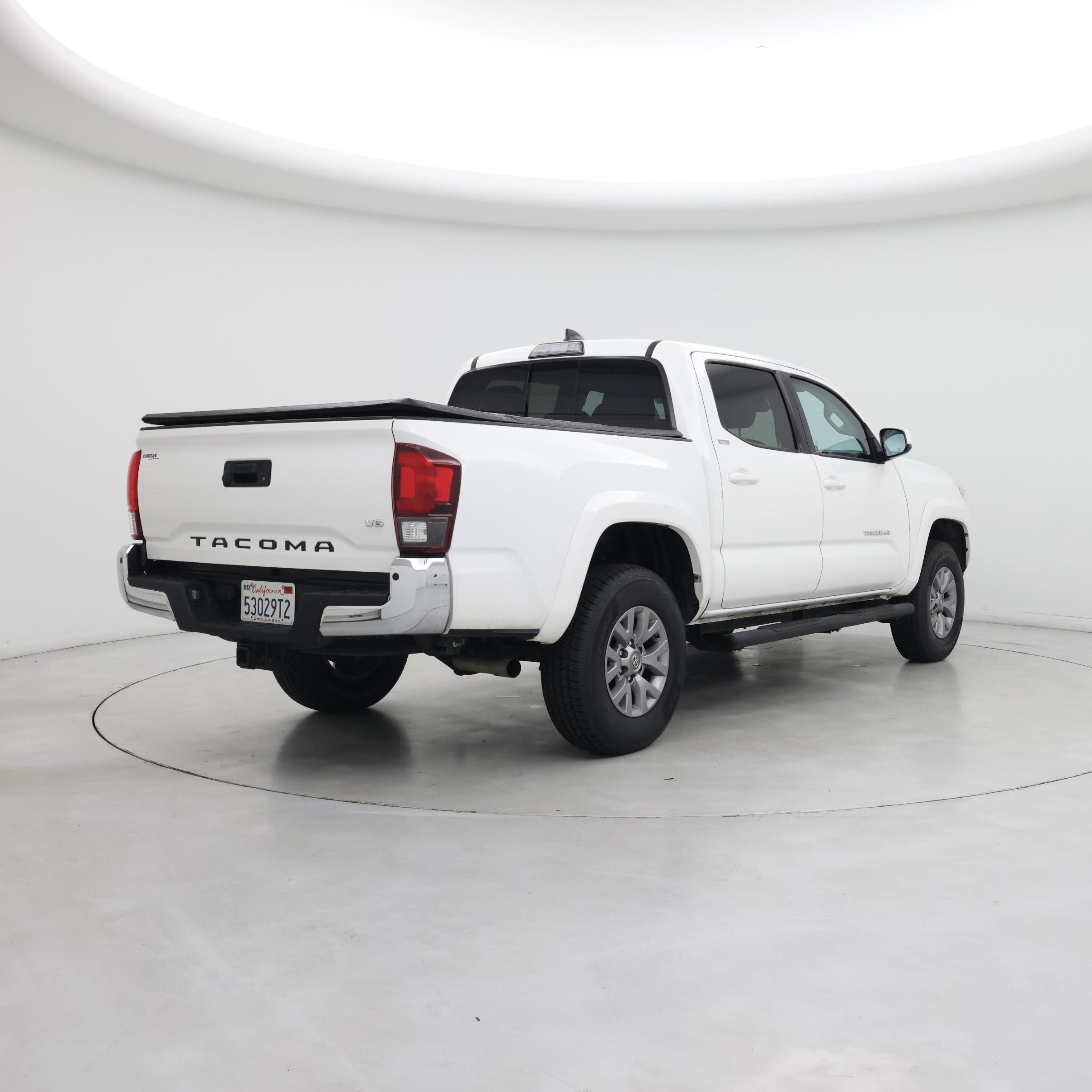 Thumbnail: 2019 Toyota Tacoma - 8