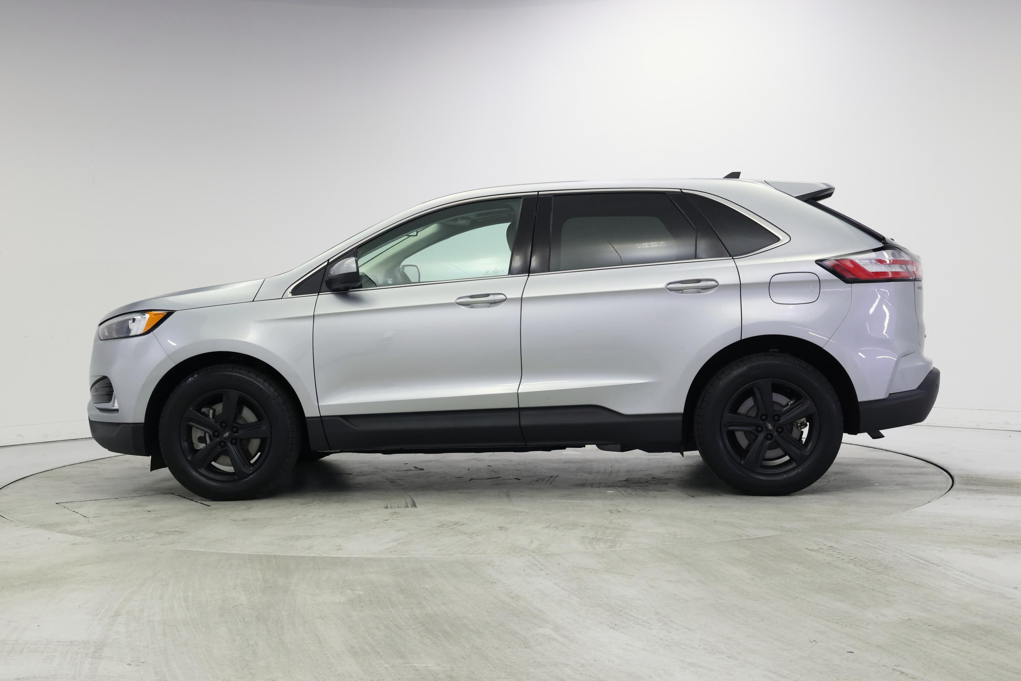 Thumbnail: 2023 Ford Edge - 3
