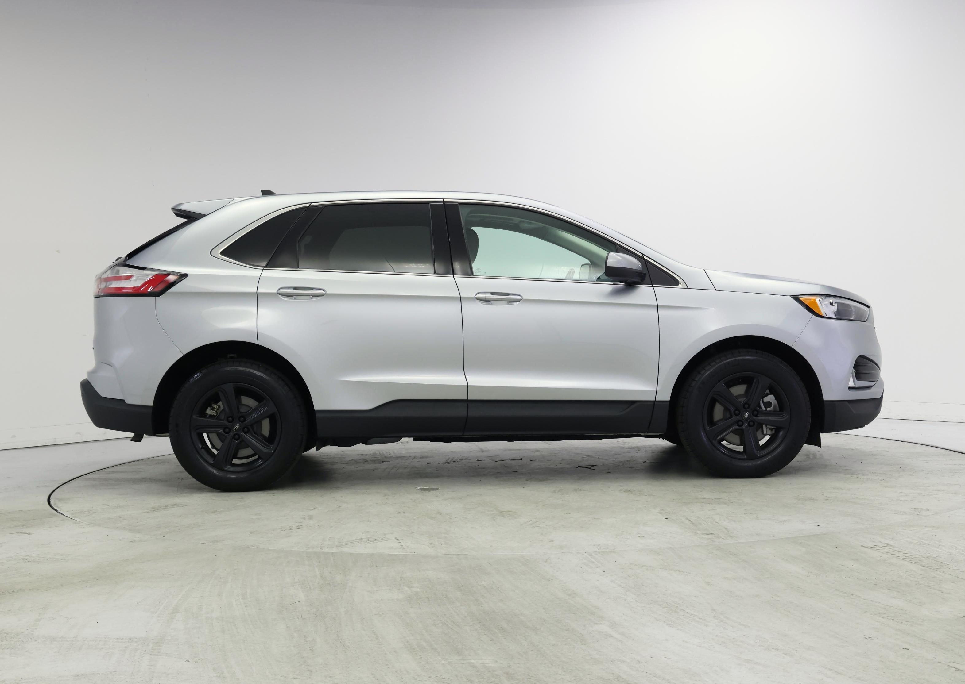 Thumbnail: 2023 Ford Edge - 7