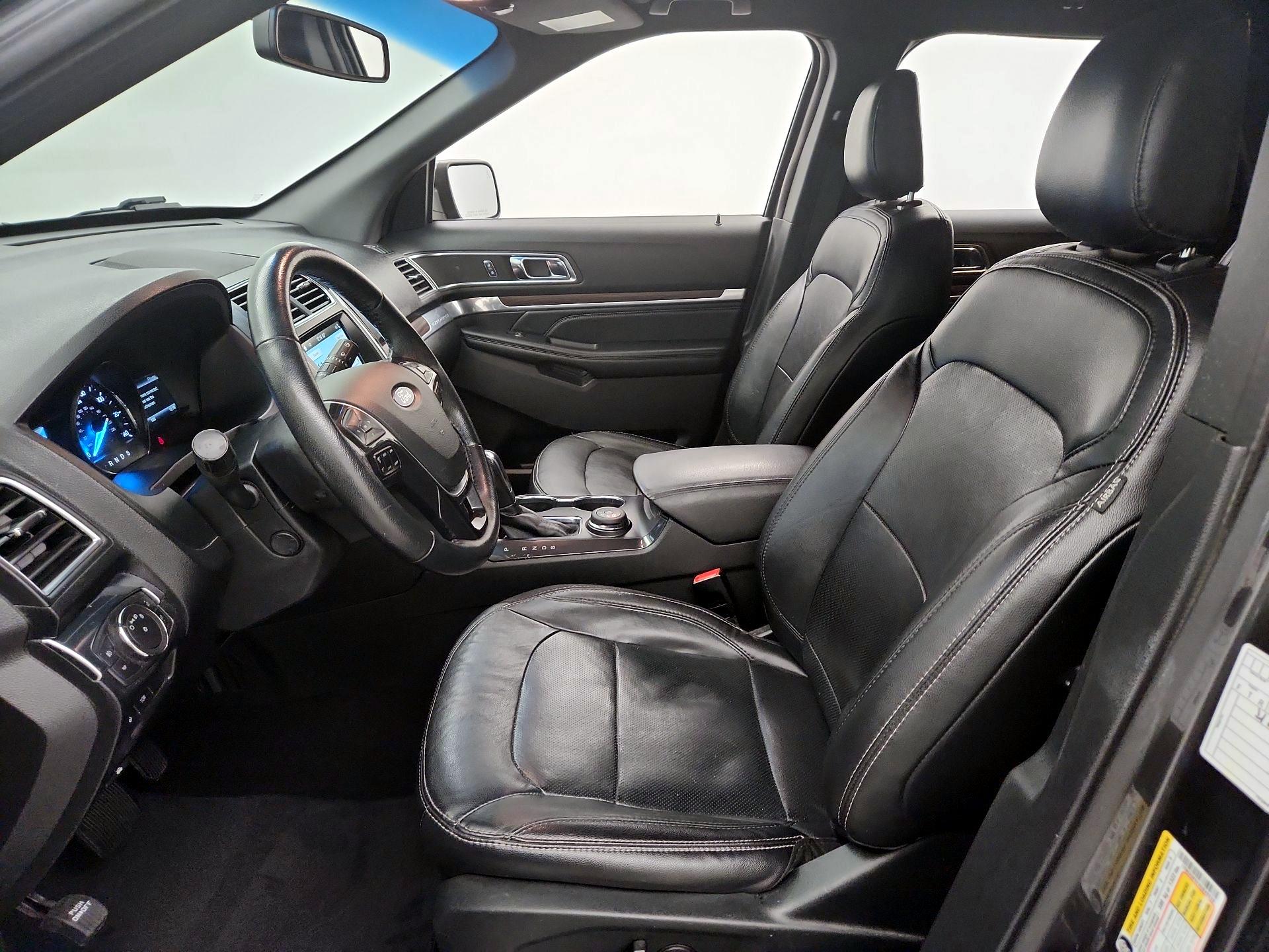 Thumbnail: 2019 Ford Explorer - 11