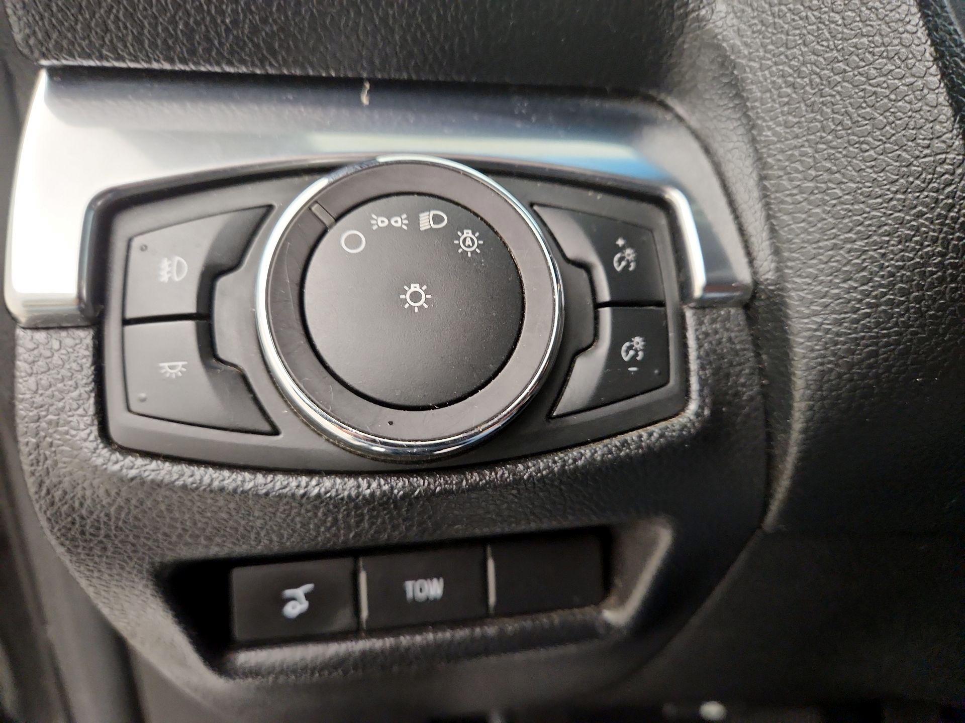 Thumbnail: 2019 Ford Explorer - 13