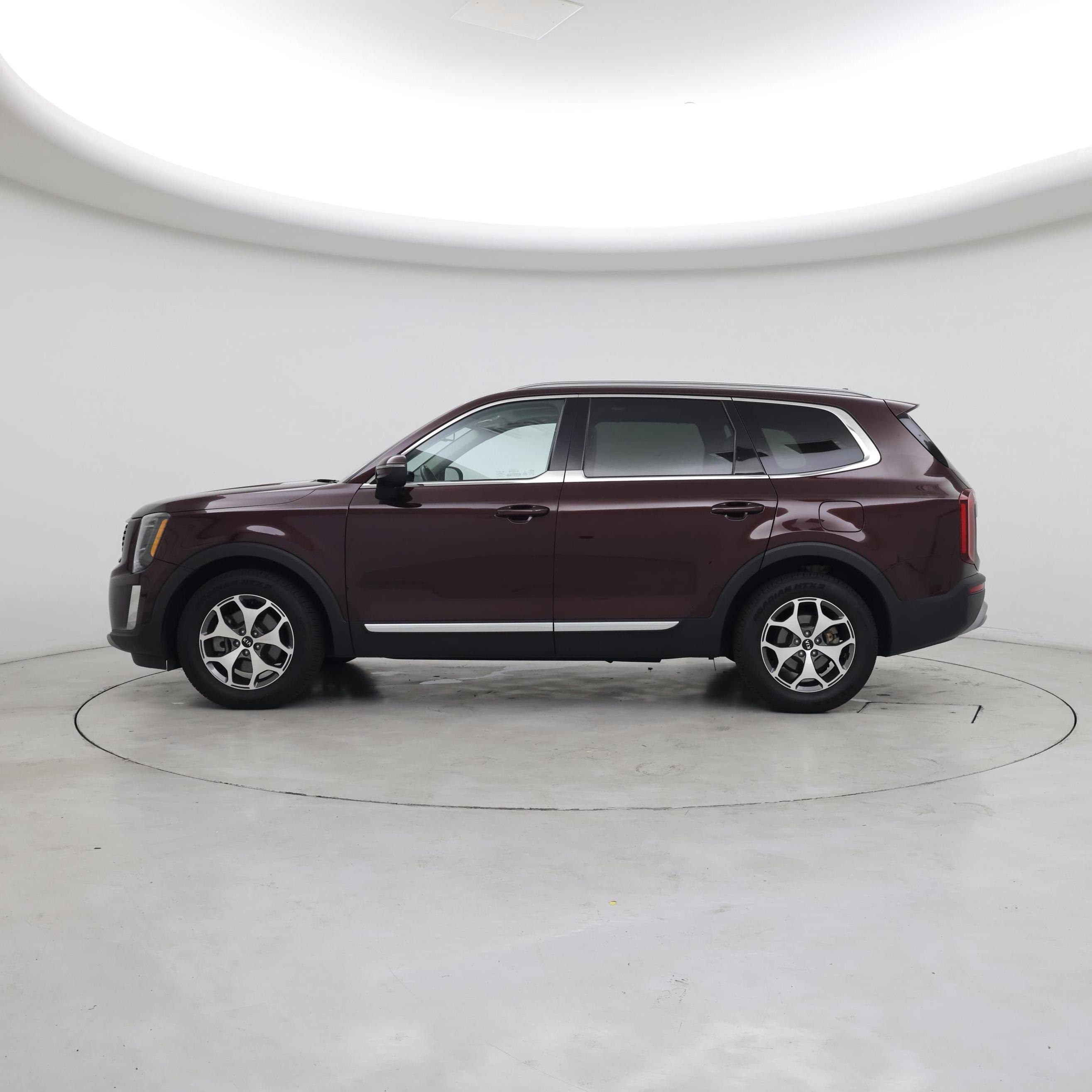 Thumbnail: 2020 Kia Telluride - 3
