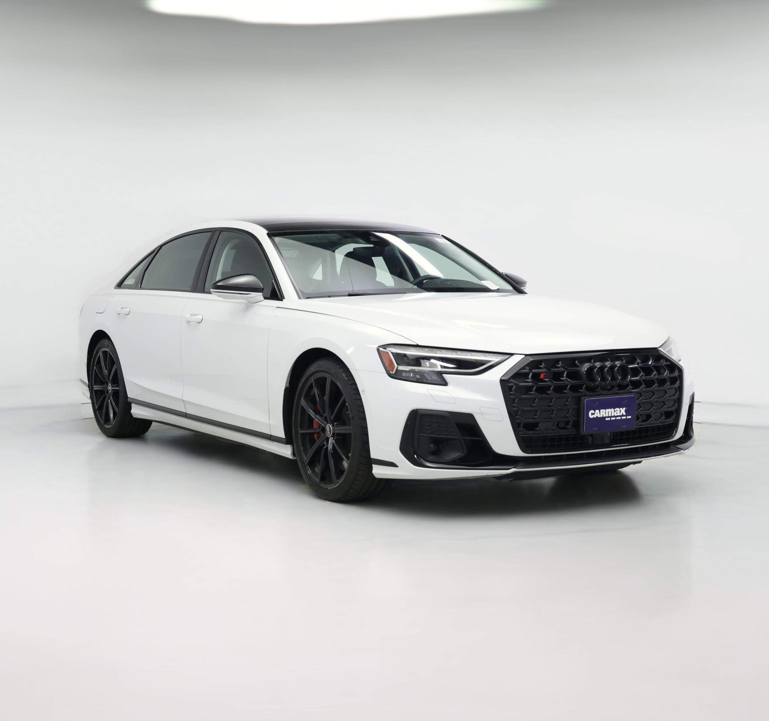 Thumbnail: 2023 Audi S8 - 1