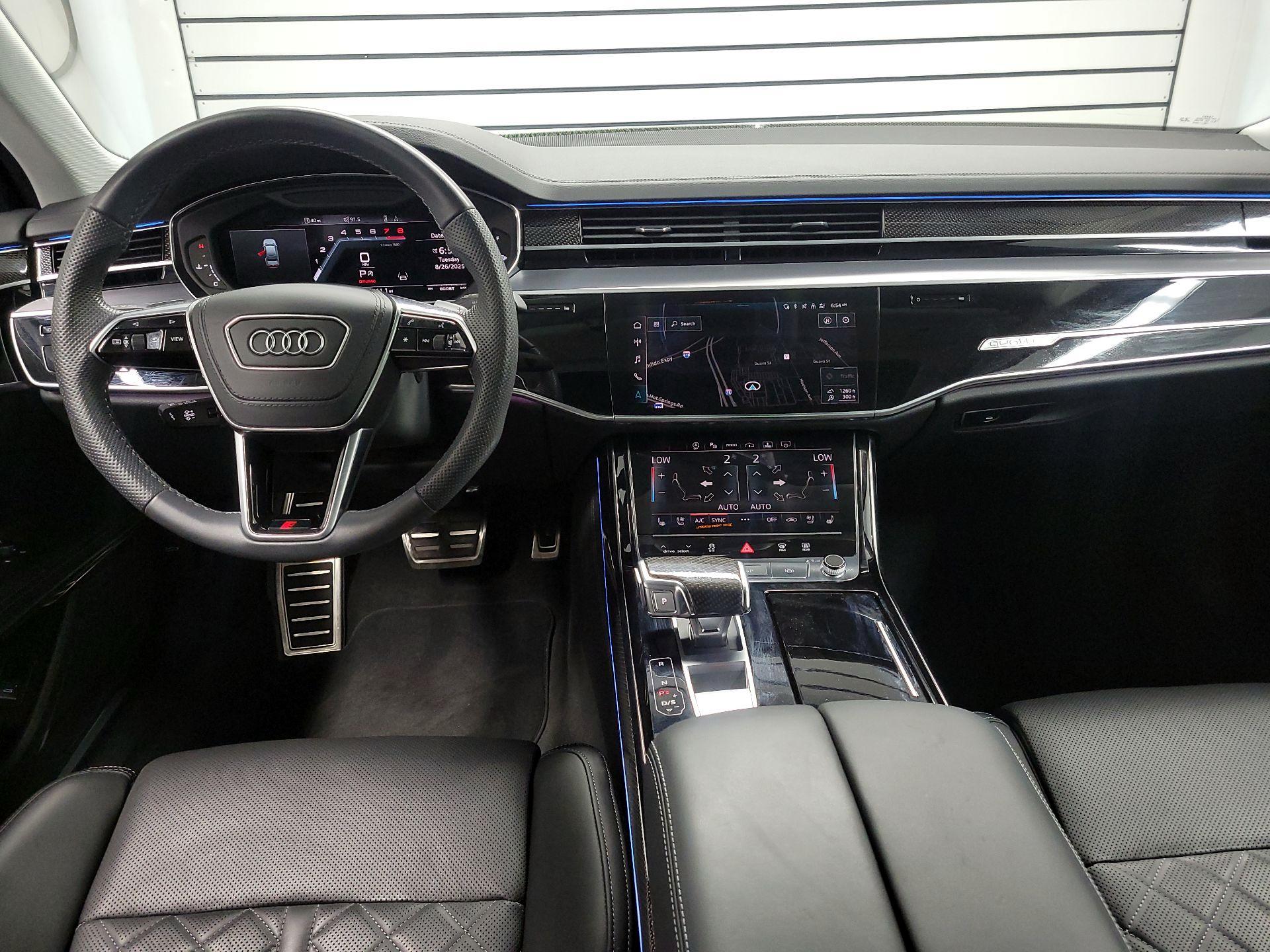 Thumbnail: 2023 Audi S8 - 9