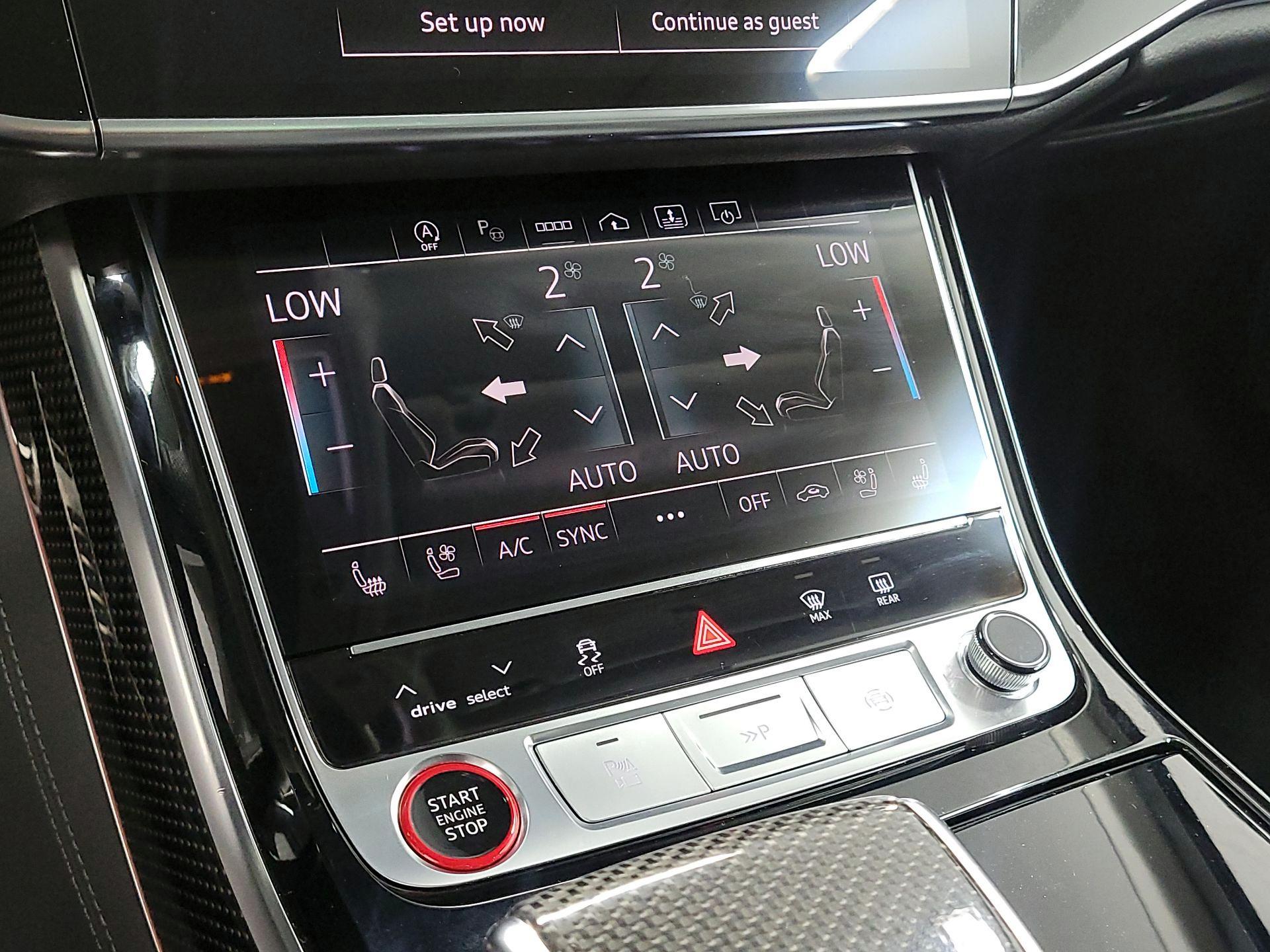 Thumbnail: 2023 Audi S8 - 17