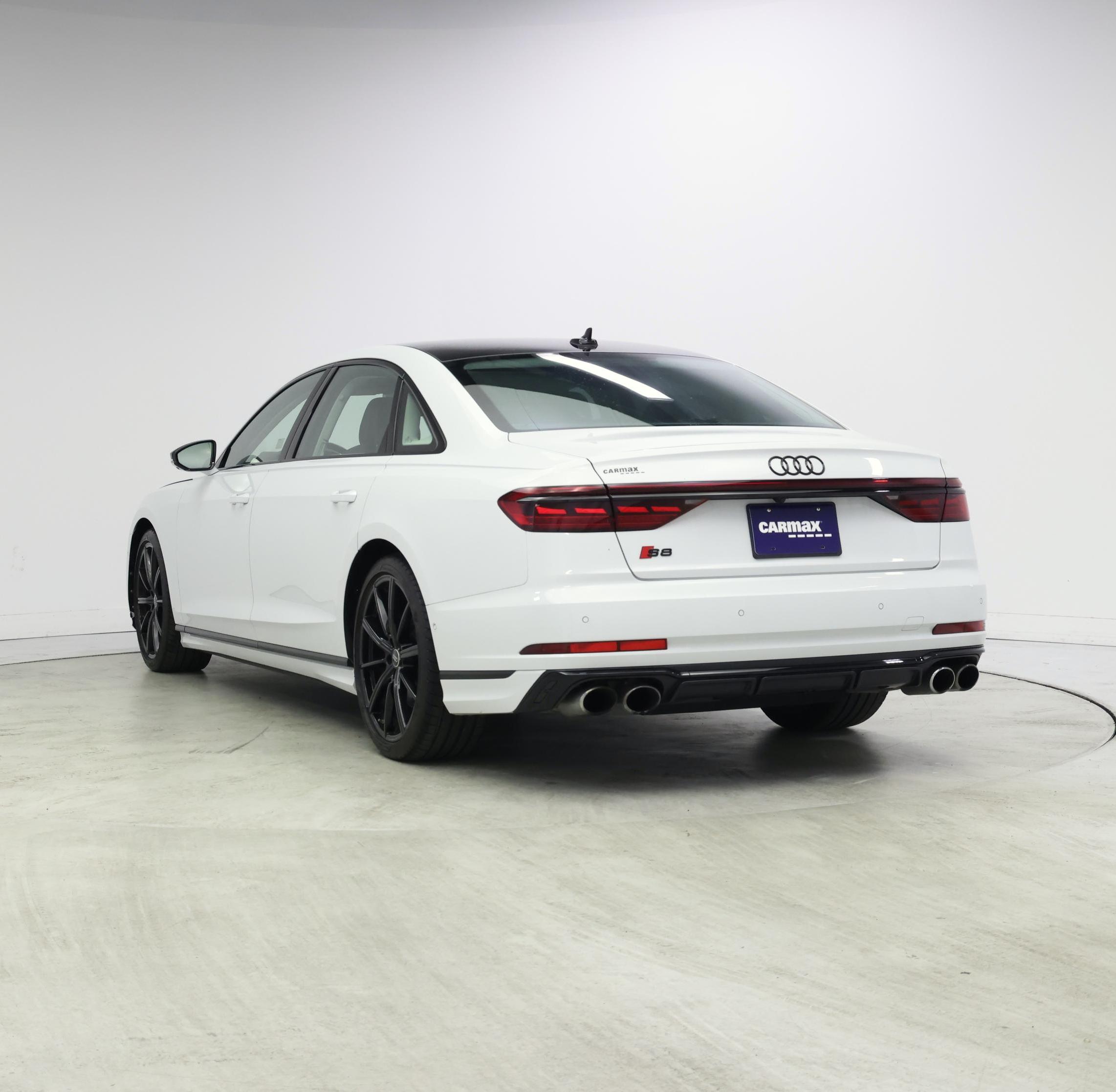 Thumbnail: 2023 Audi S8 - 2