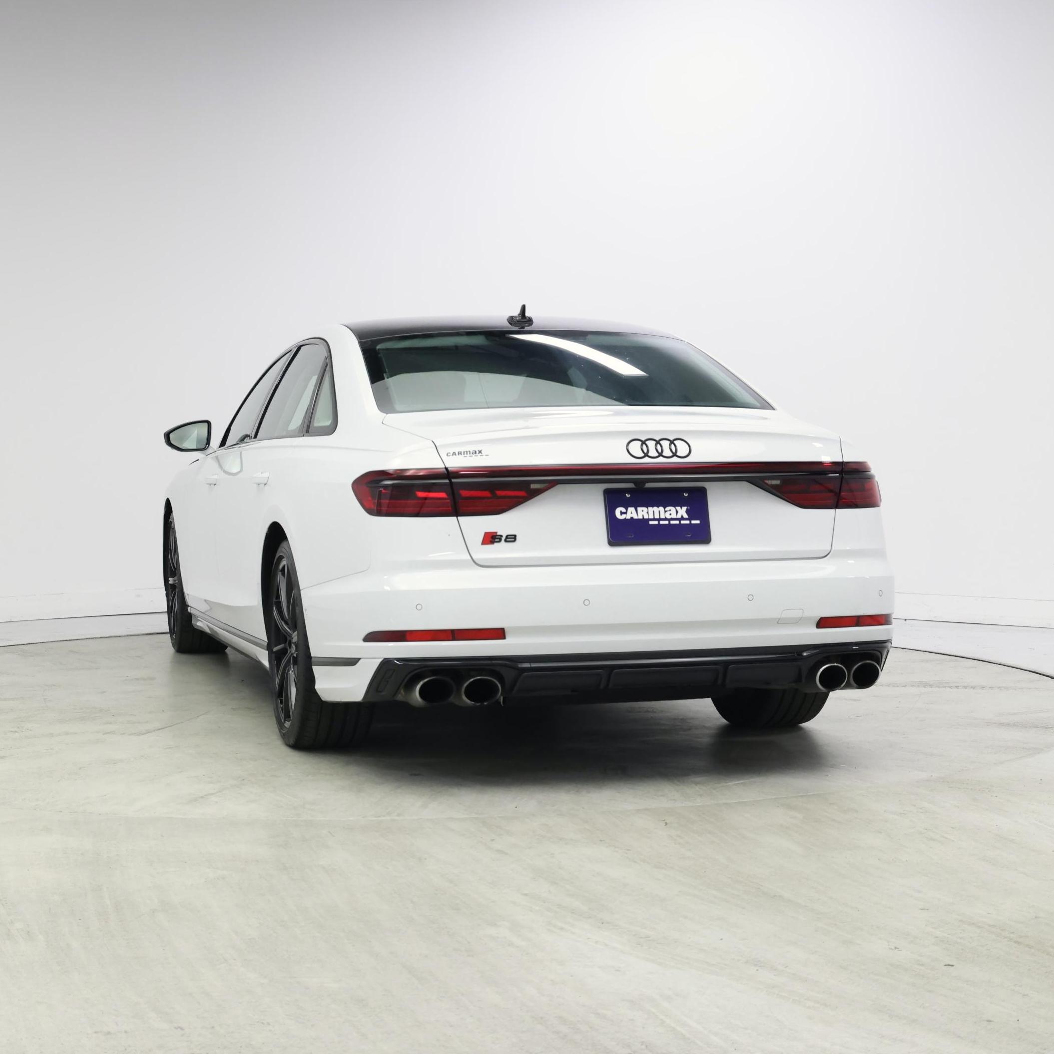 Thumbnail: 2023 Audi S8 - 6