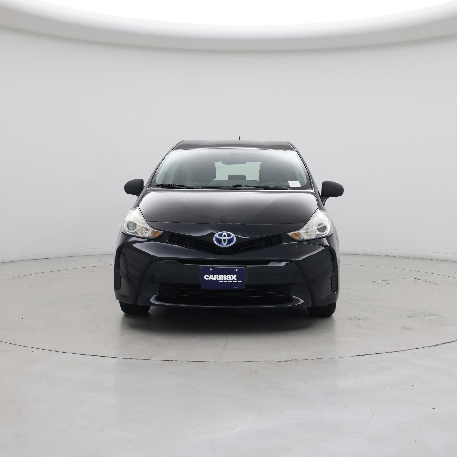 Thumbnail: 2015 Toyota Prius v - 5