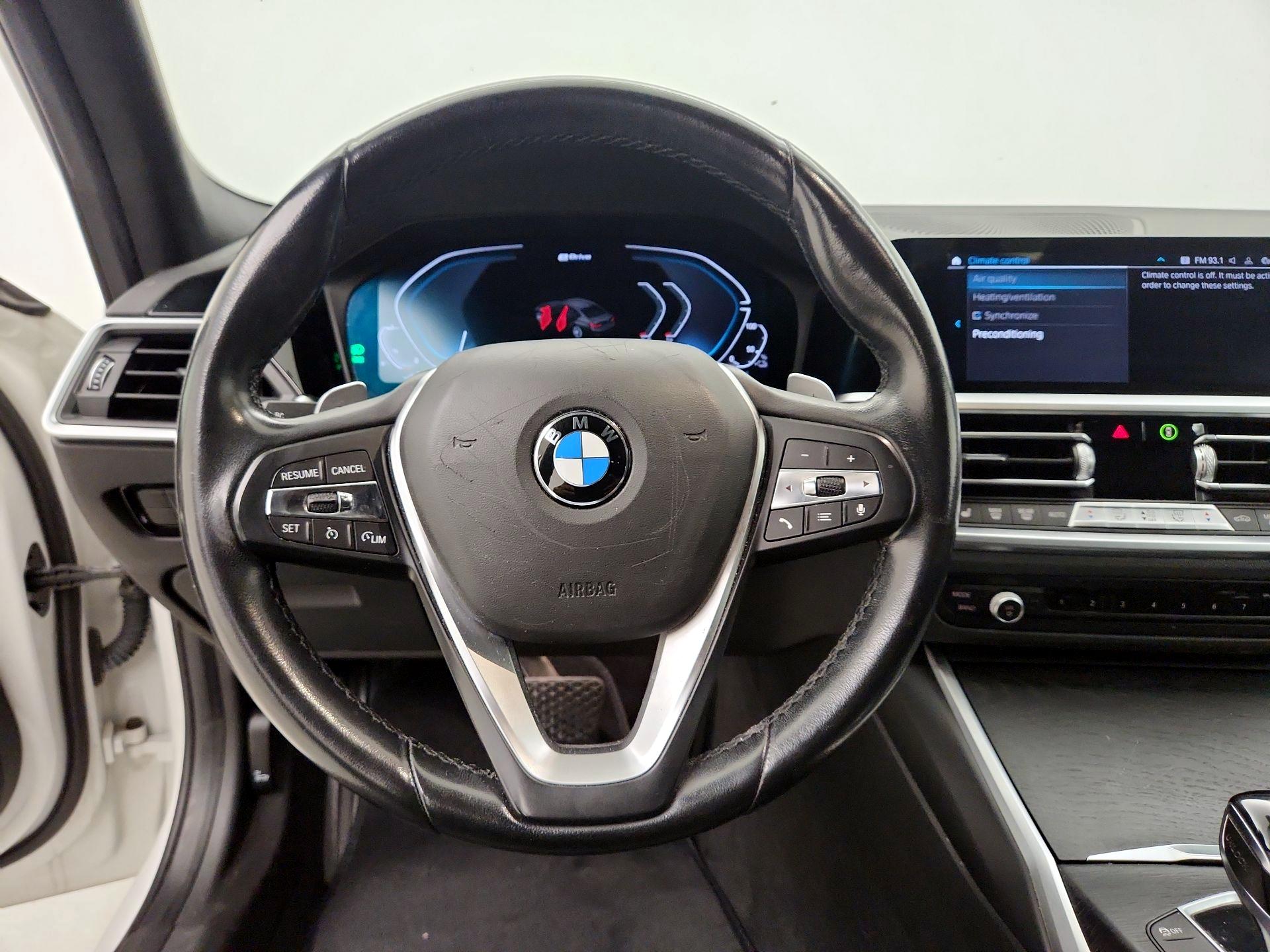 Thumbnail: 2021 BMW 3 Series - 10